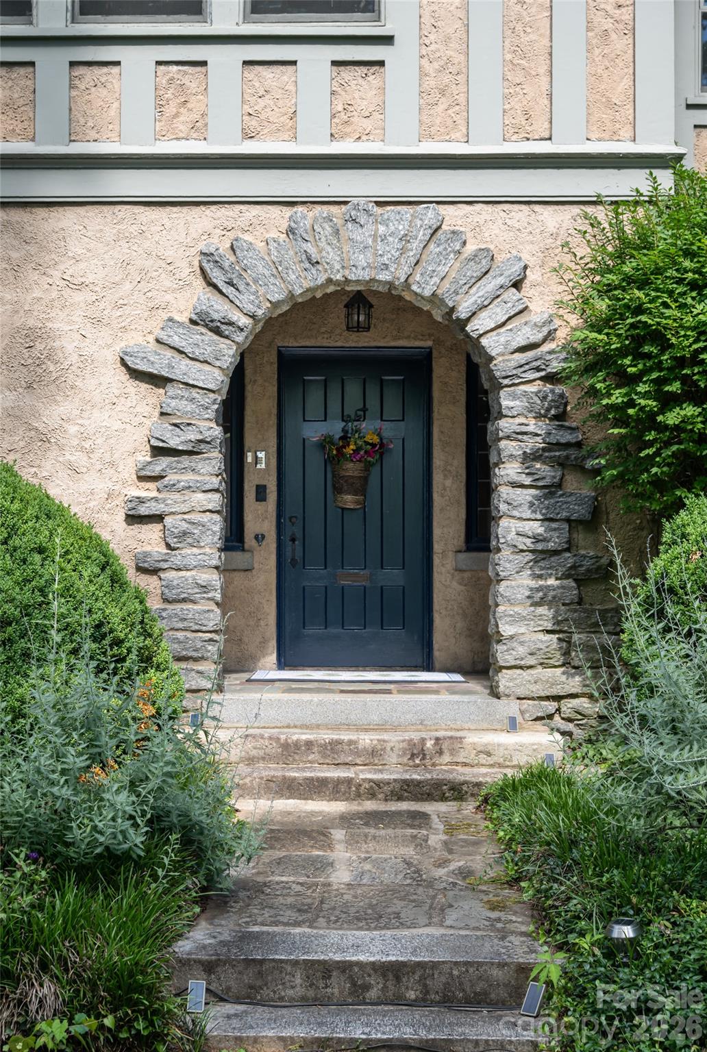 334 Vanderbilt Road — Biltmore Forest