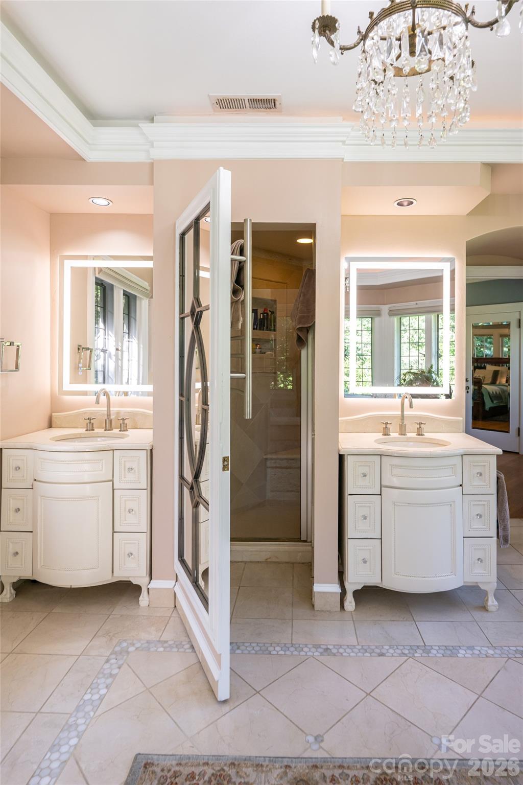 334 Vanderbilt Road — Biltmore Forest