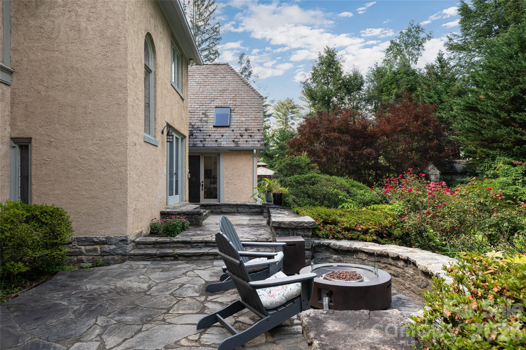 334 Vanderbilt Road — Biltmore Forest