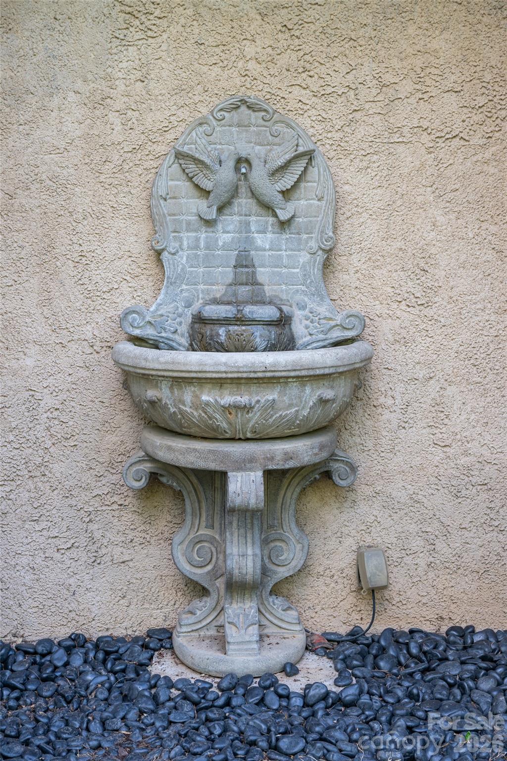 334 Vanderbilt Road — Biltmore Forest