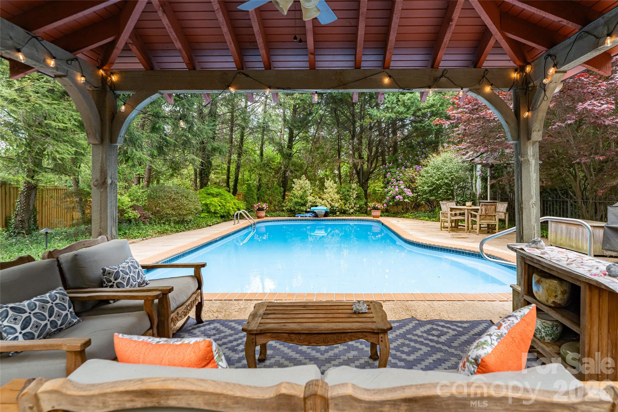 334 Vanderbilt Road — Biltmore Forest