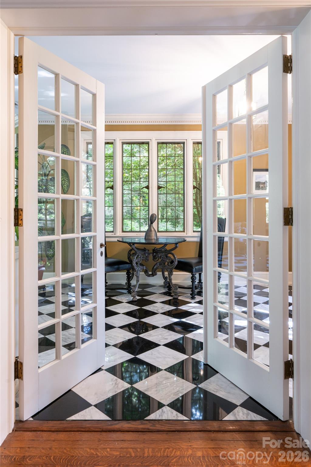 334 Vanderbilt Road — Biltmore Forest