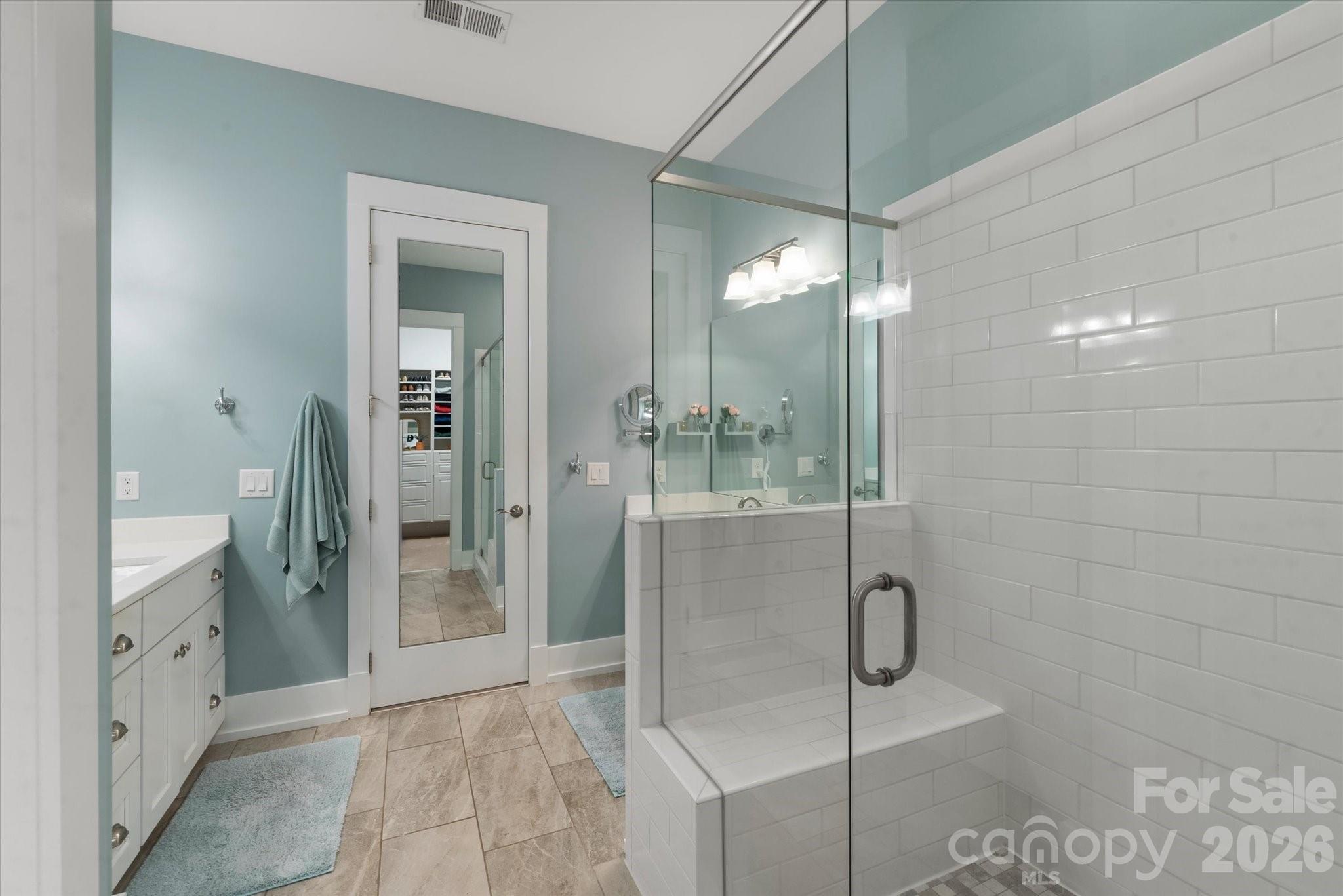 3702 Selwyn Avenue — Charlotte