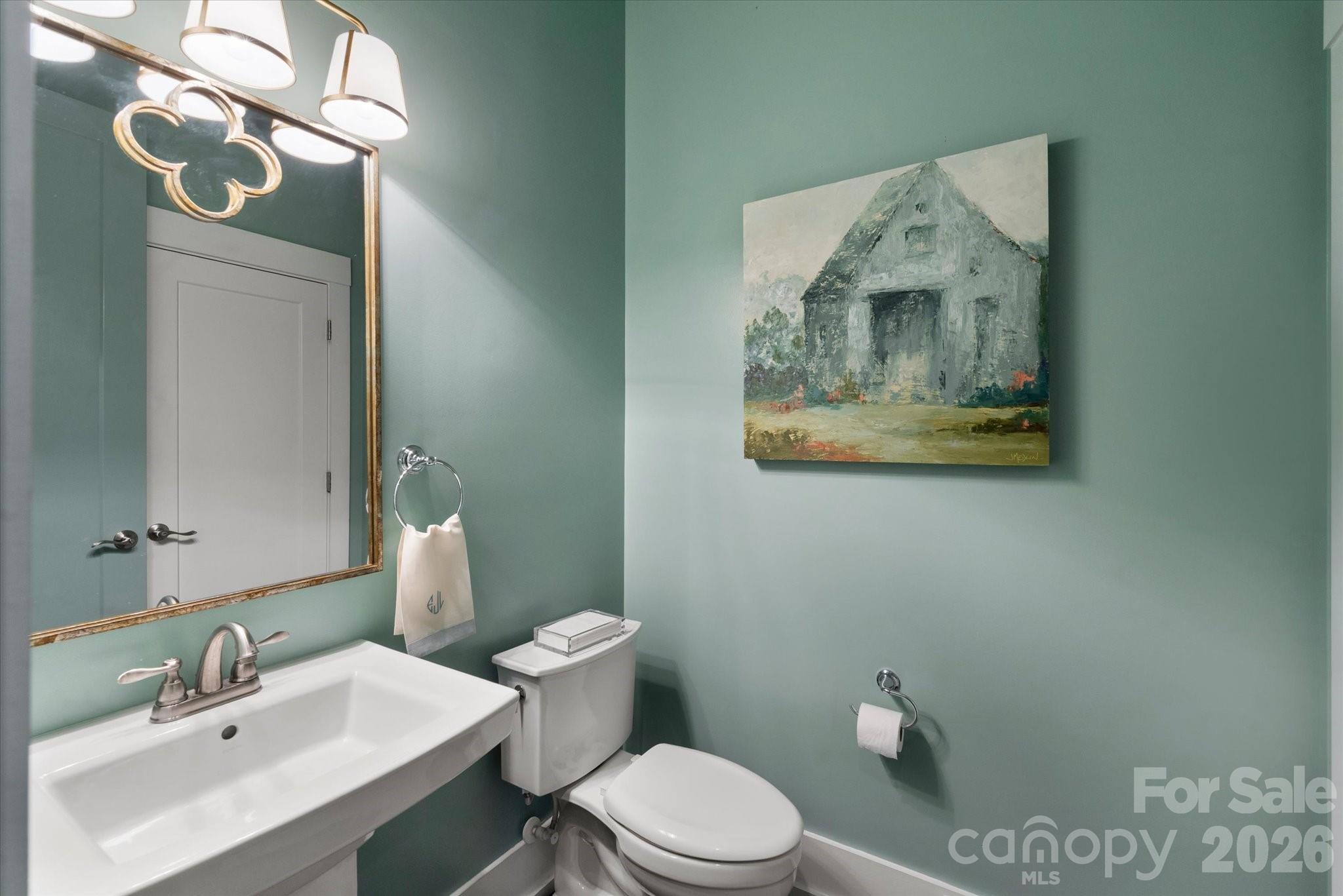 3702 Selwyn Avenue — Charlotte
