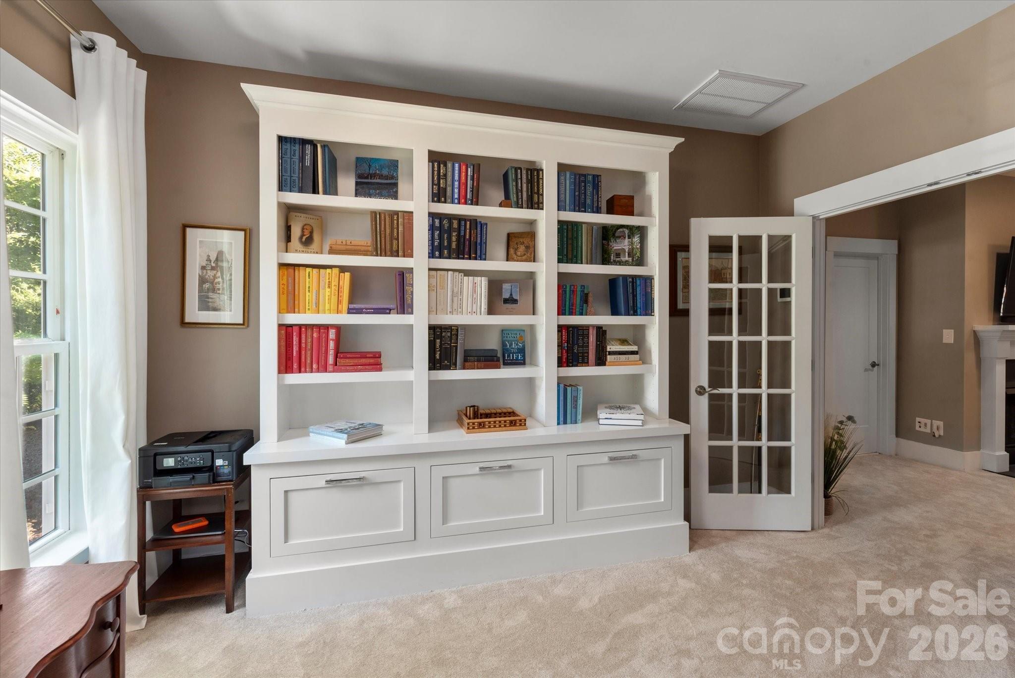 3702 Selwyn Avenue — Charlotte