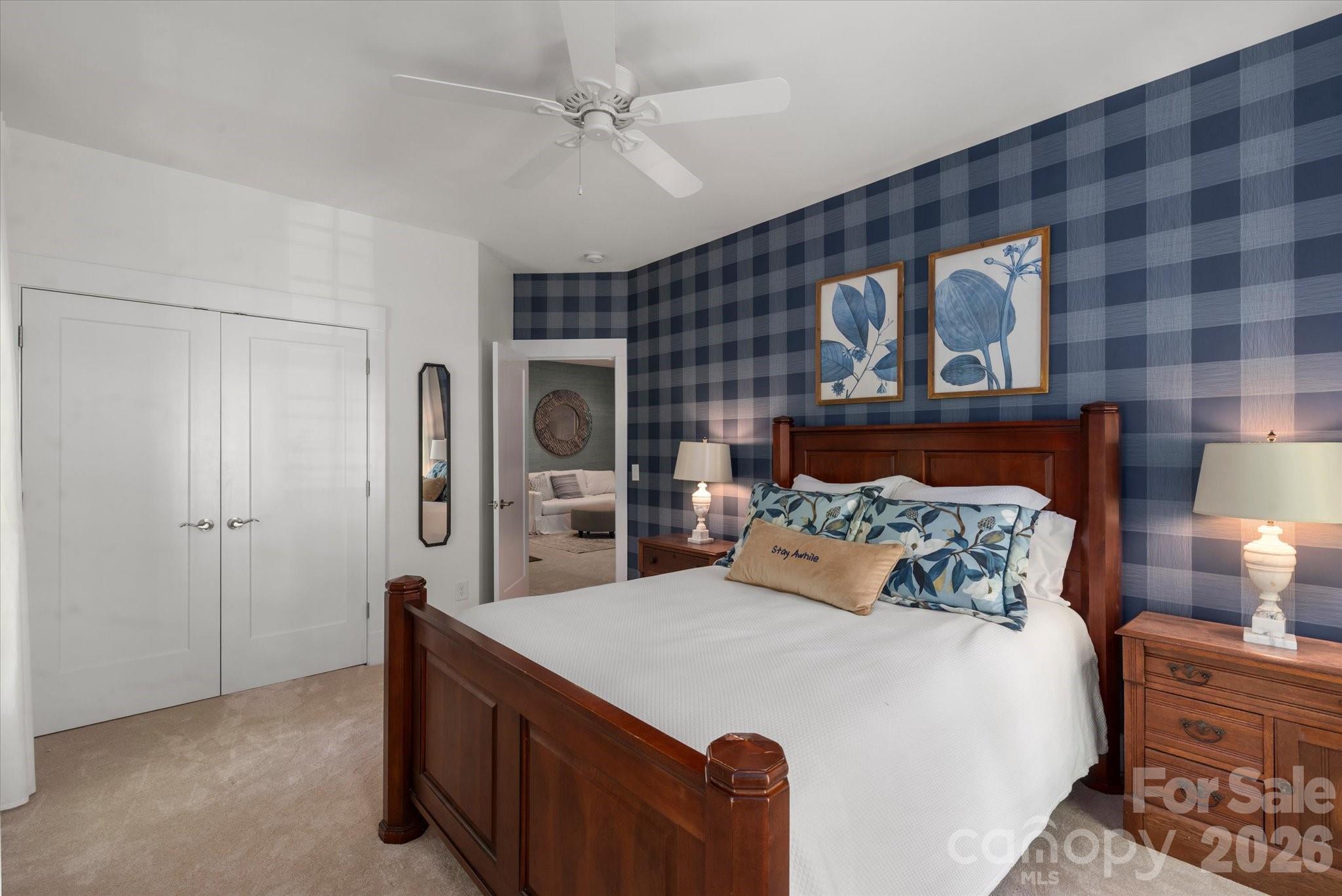 3702 Selwyn Avenue — Charlotte