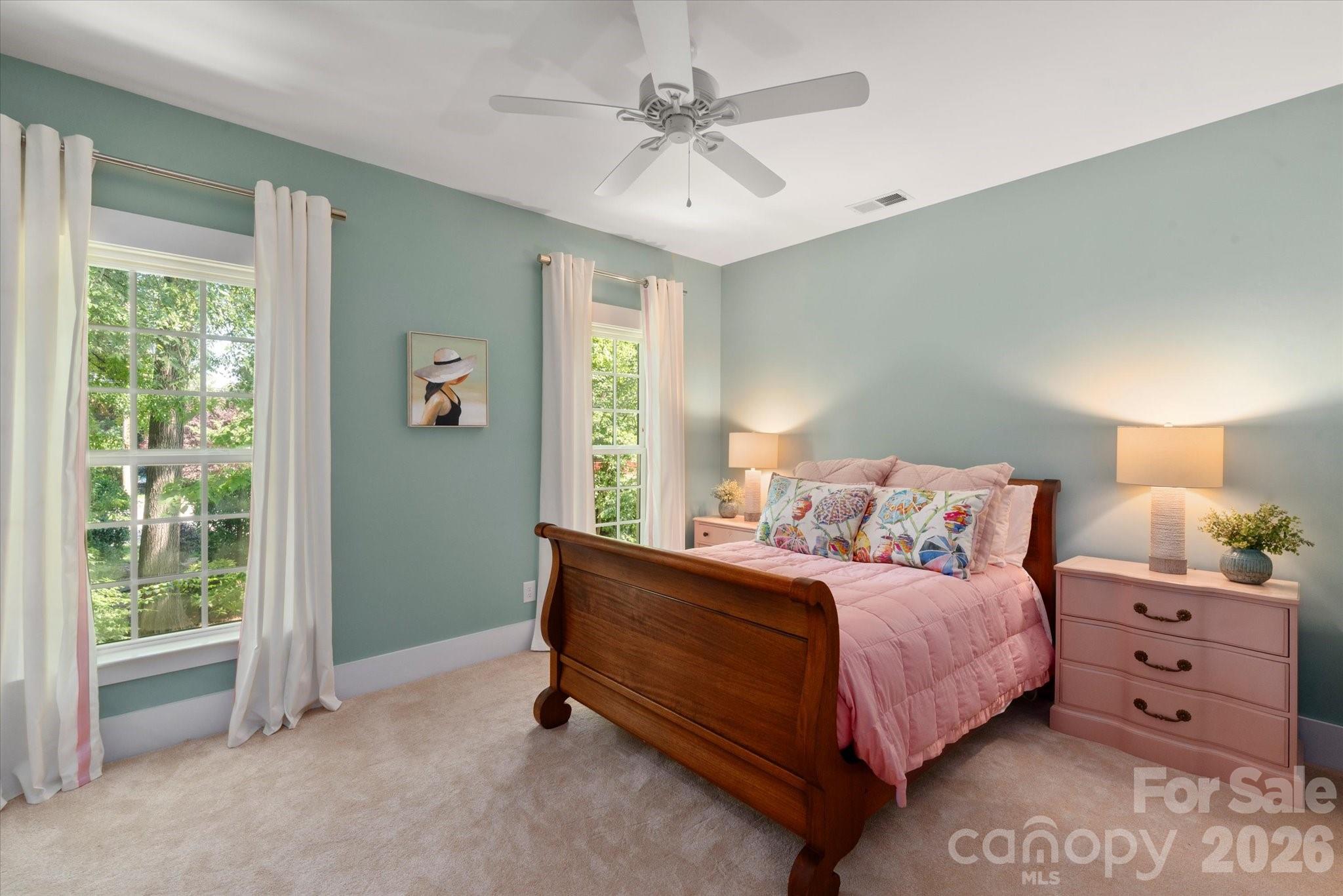 3702 Selwyn Avenue — Charlotte