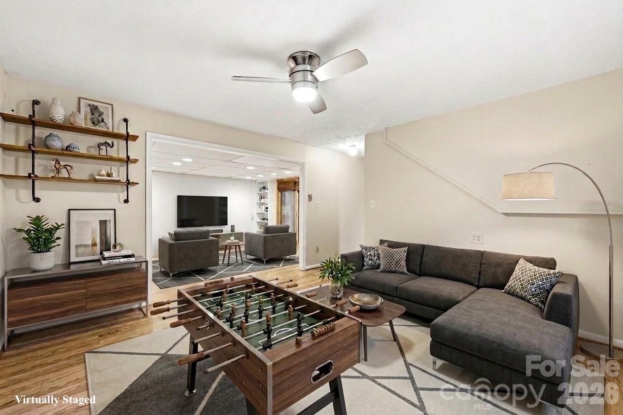 337 Woody Lane — Asheville