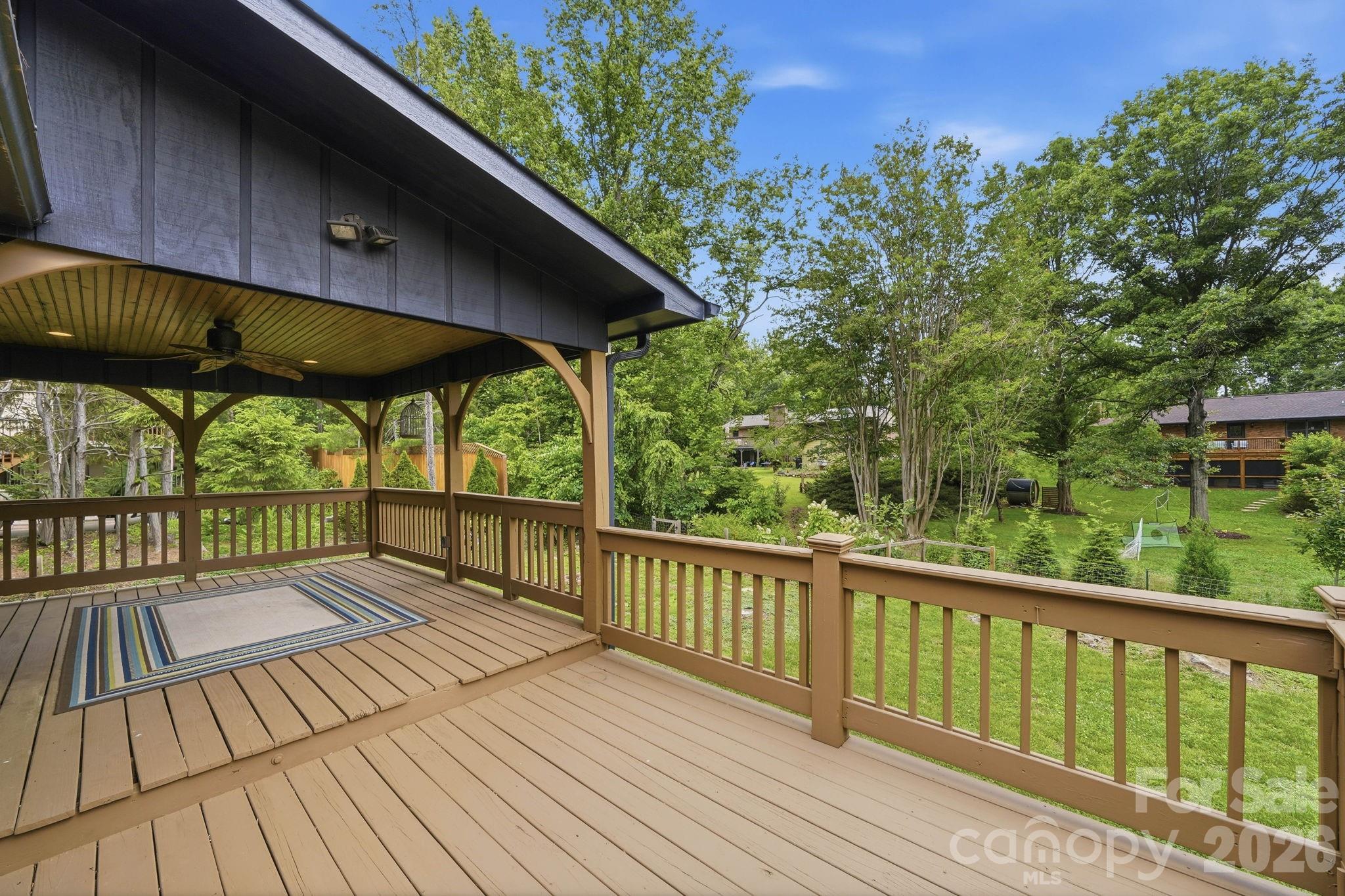337 Woody Lane — Asheville