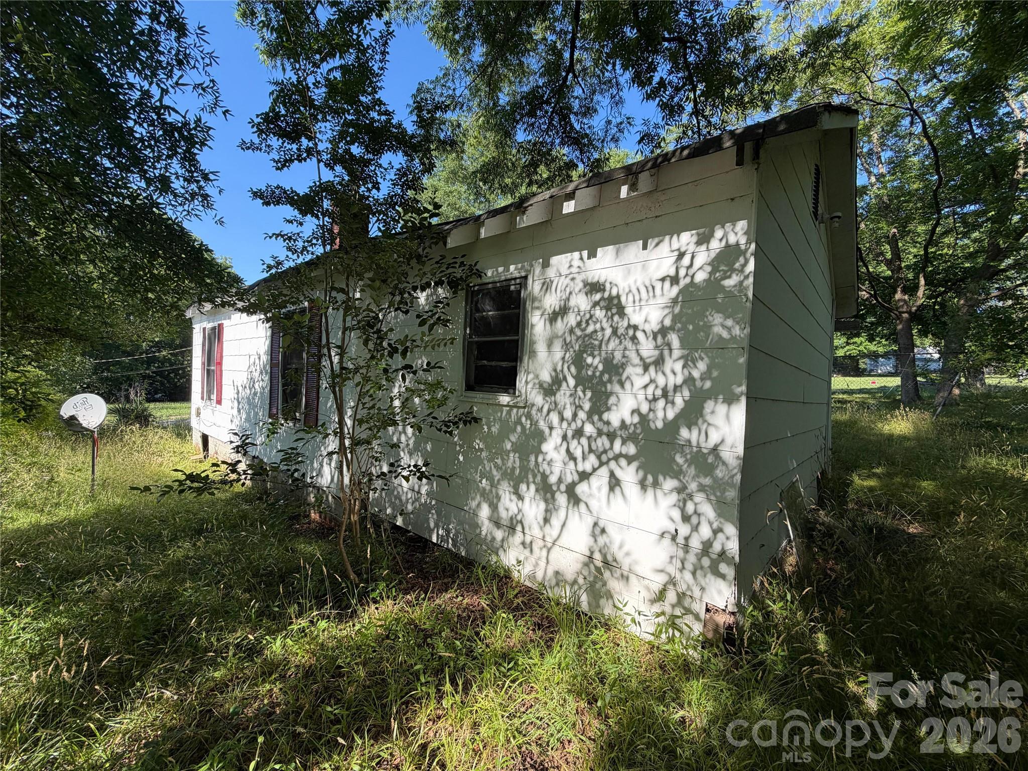 547 S Center Street — Spartanburg