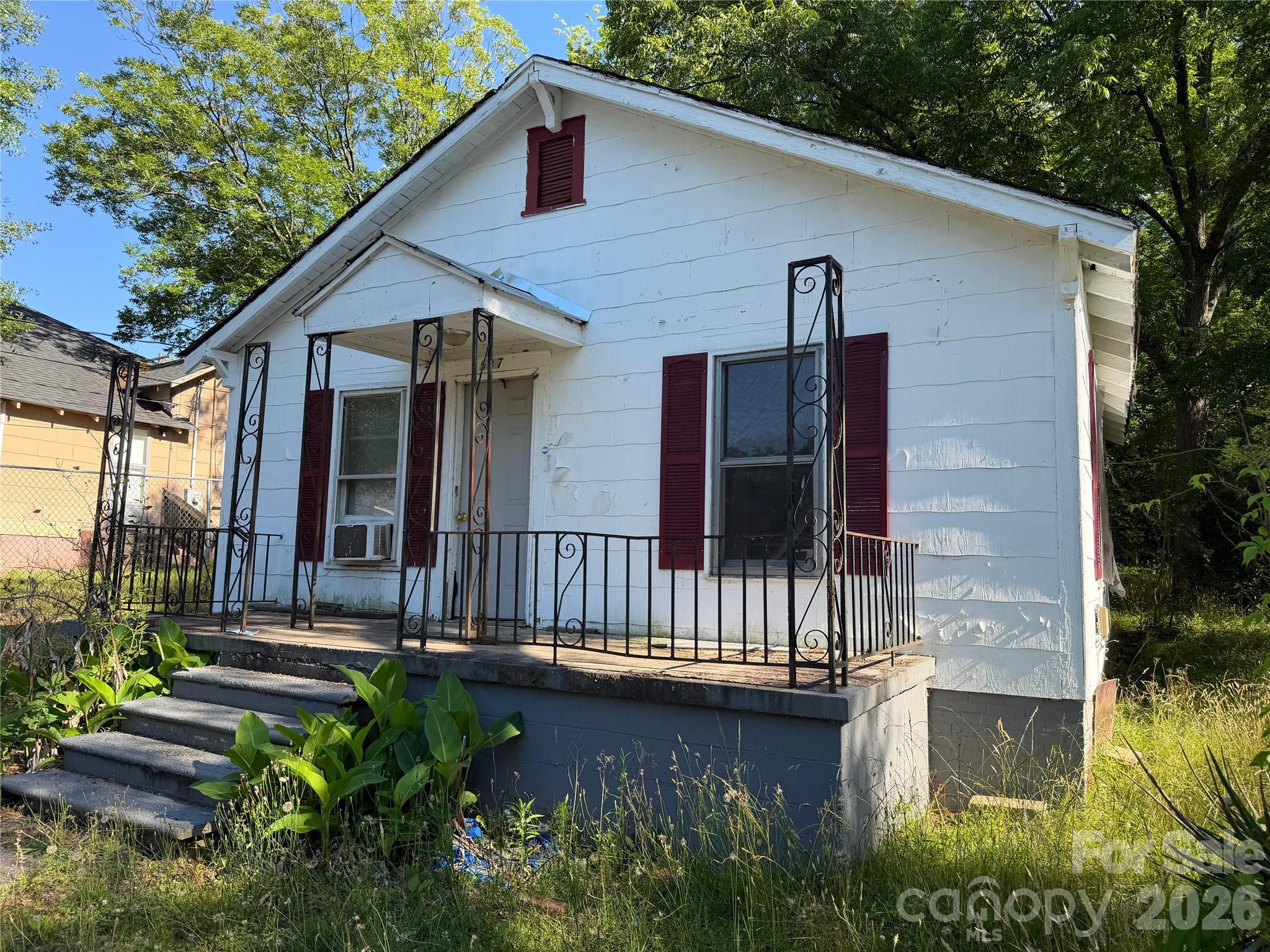 547 S Center Street — Spartanburg