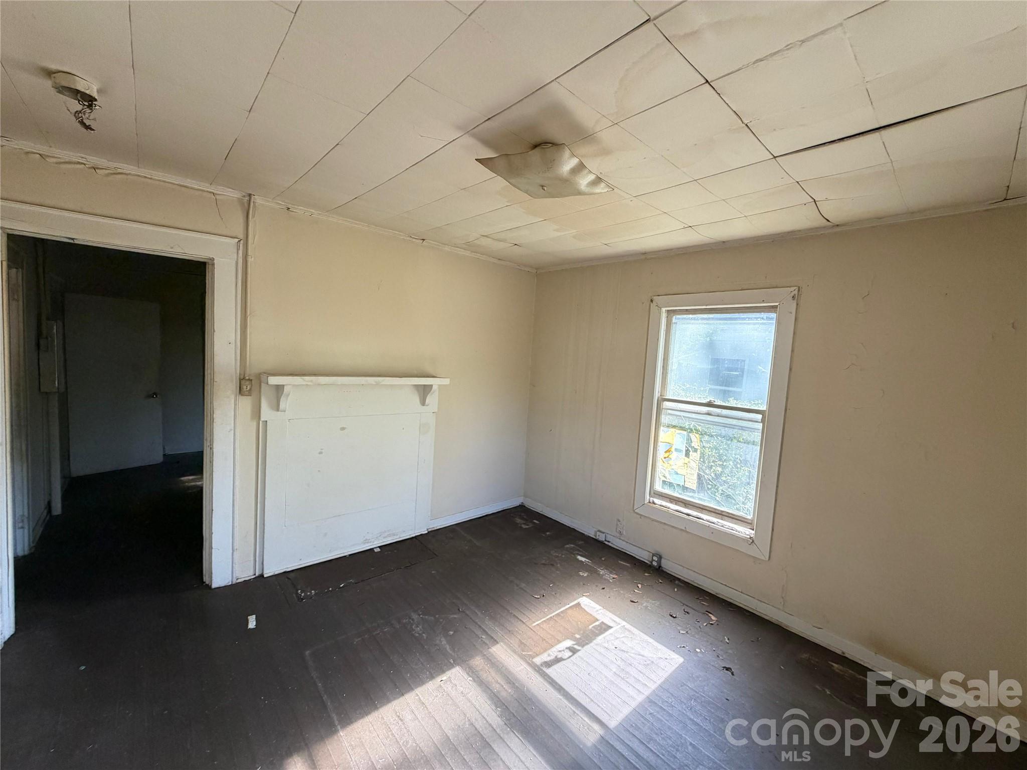 547 S Center Street — Spartanburg