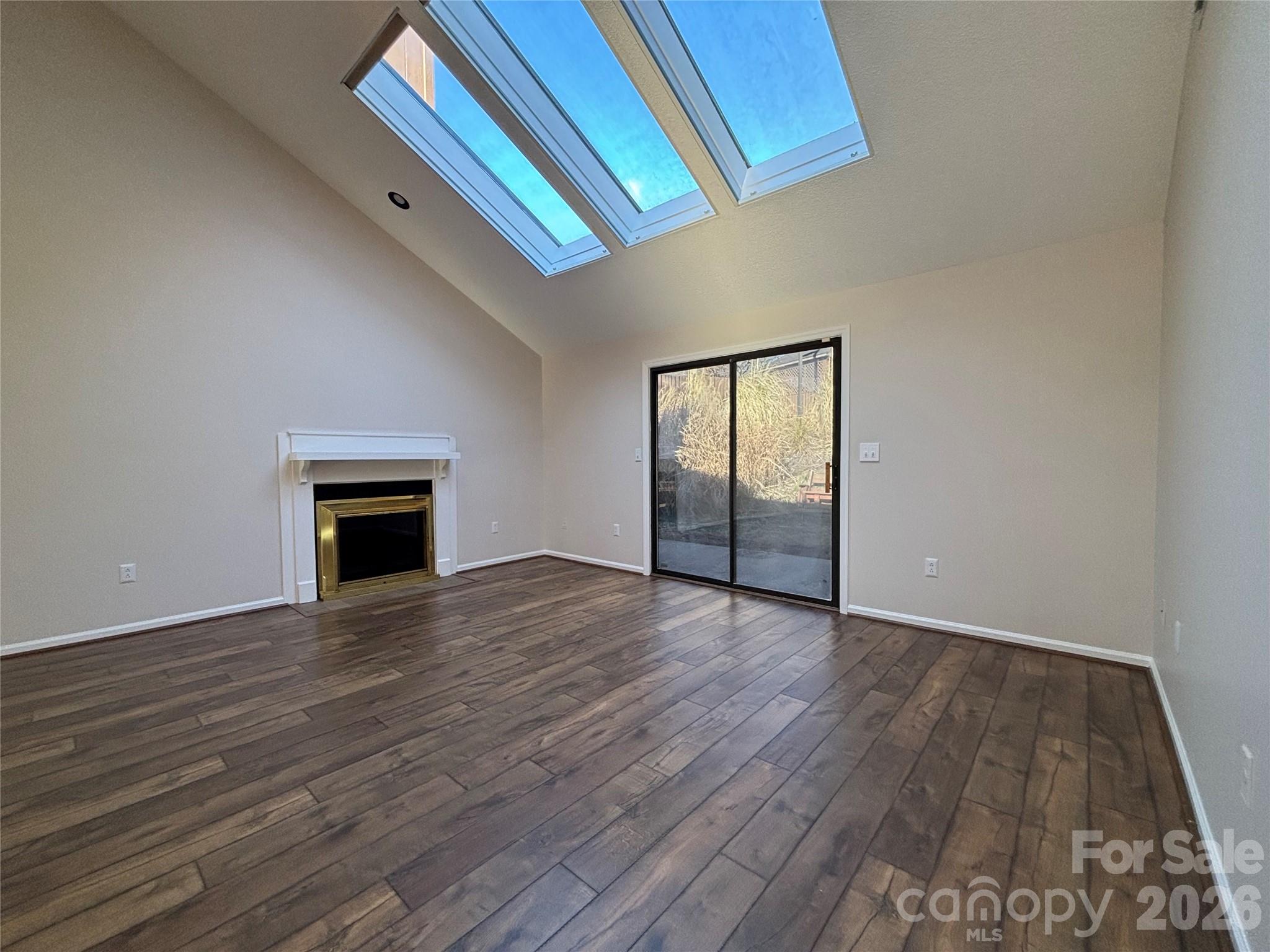 1754 12th Street NE — Hickory