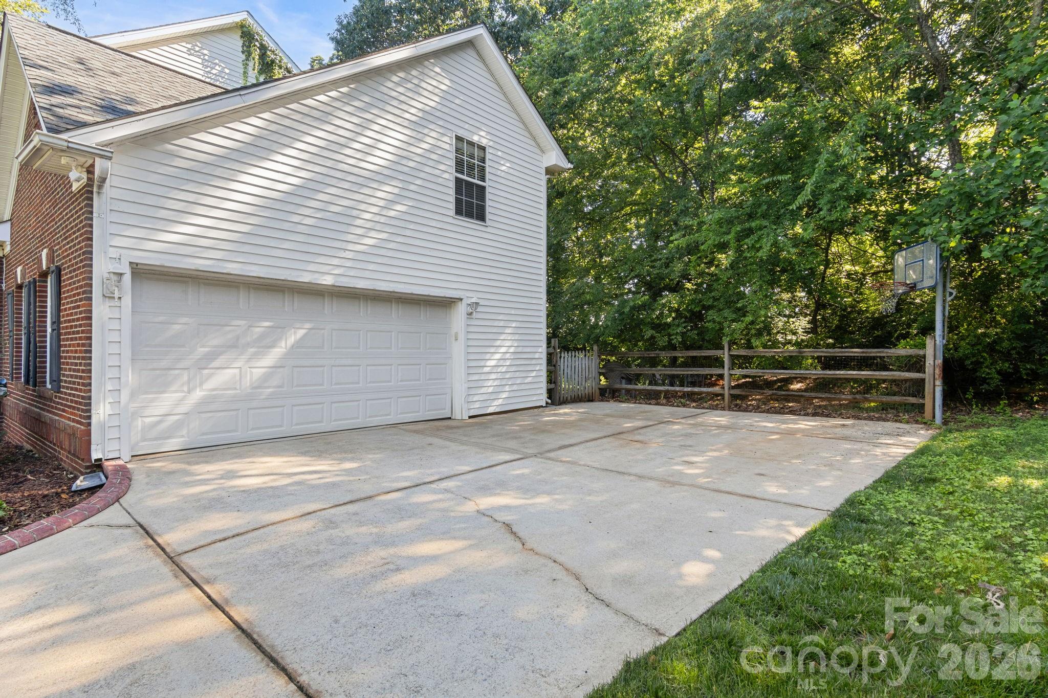 324 Brixham Place — Fort Mill