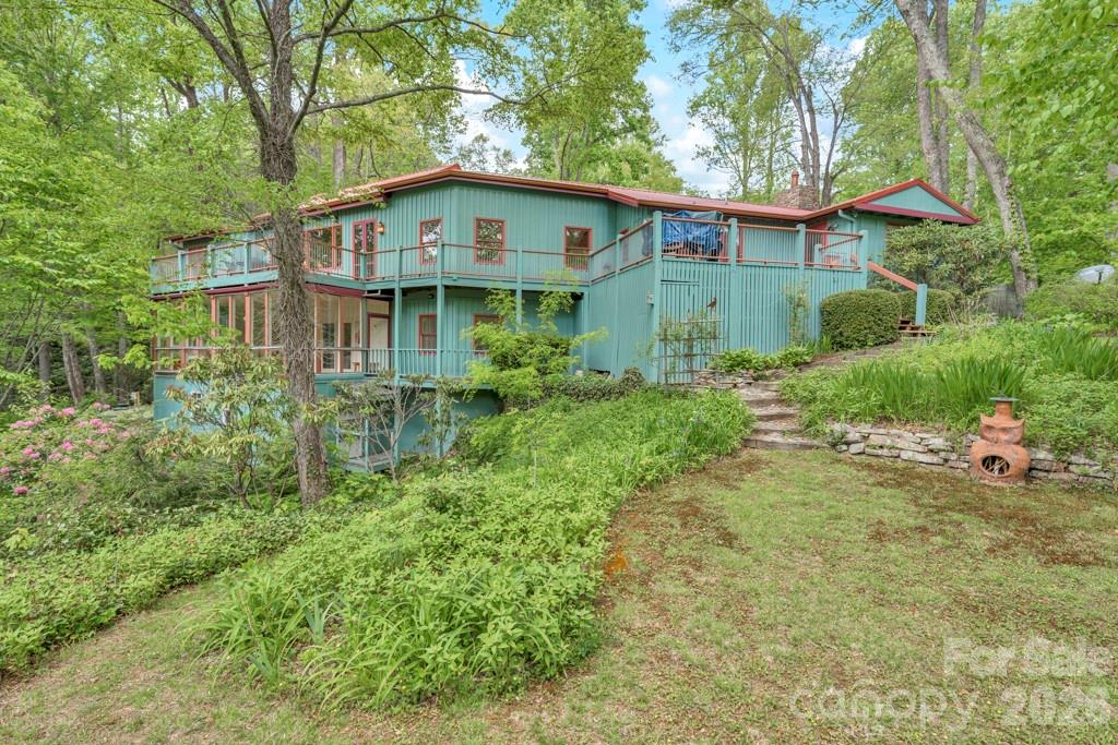 1590 Shulls Mill Road — Boone