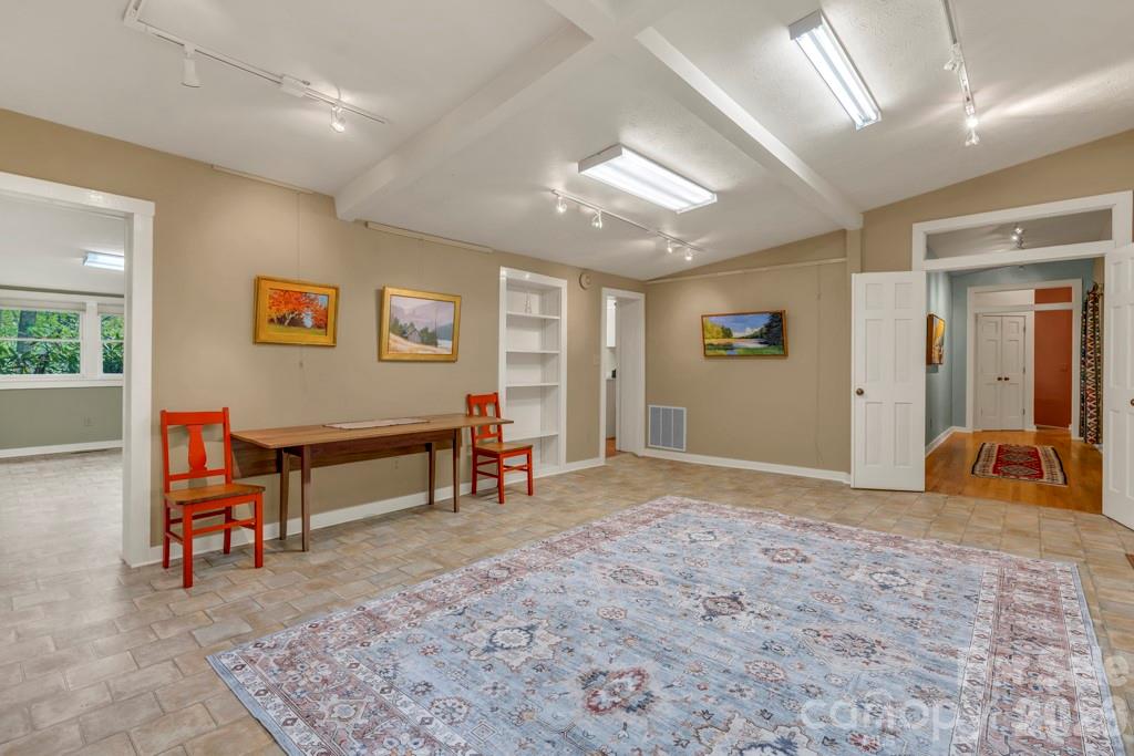 1590 Shulls Mill Road — Boone