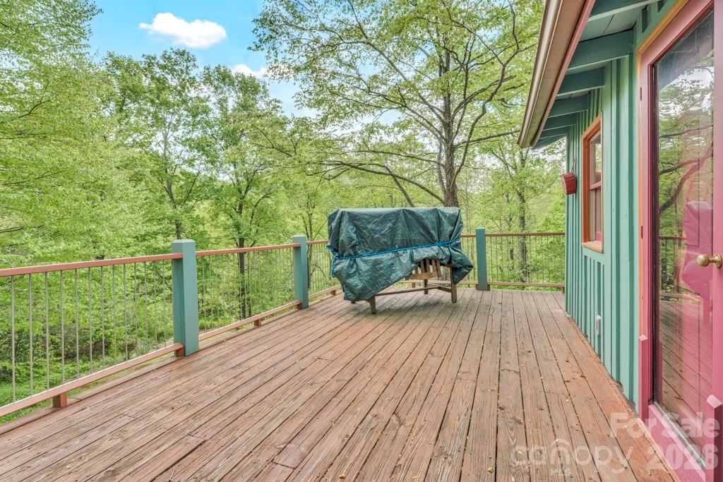 1590 Shulls Mill Road — Boone