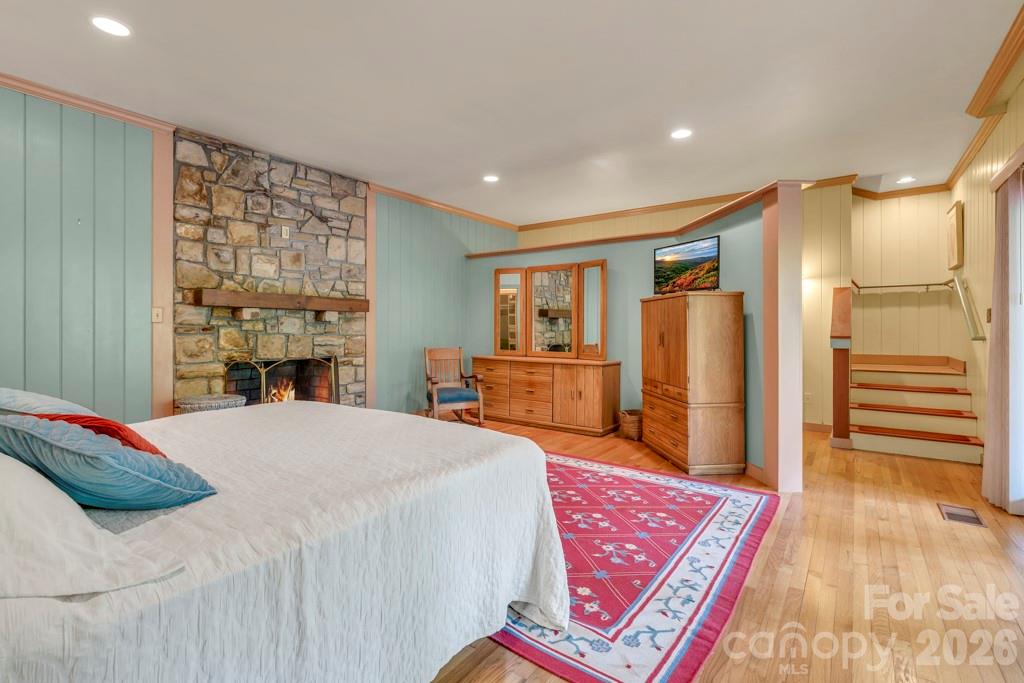 1590 Shulls Mill Road — Boone