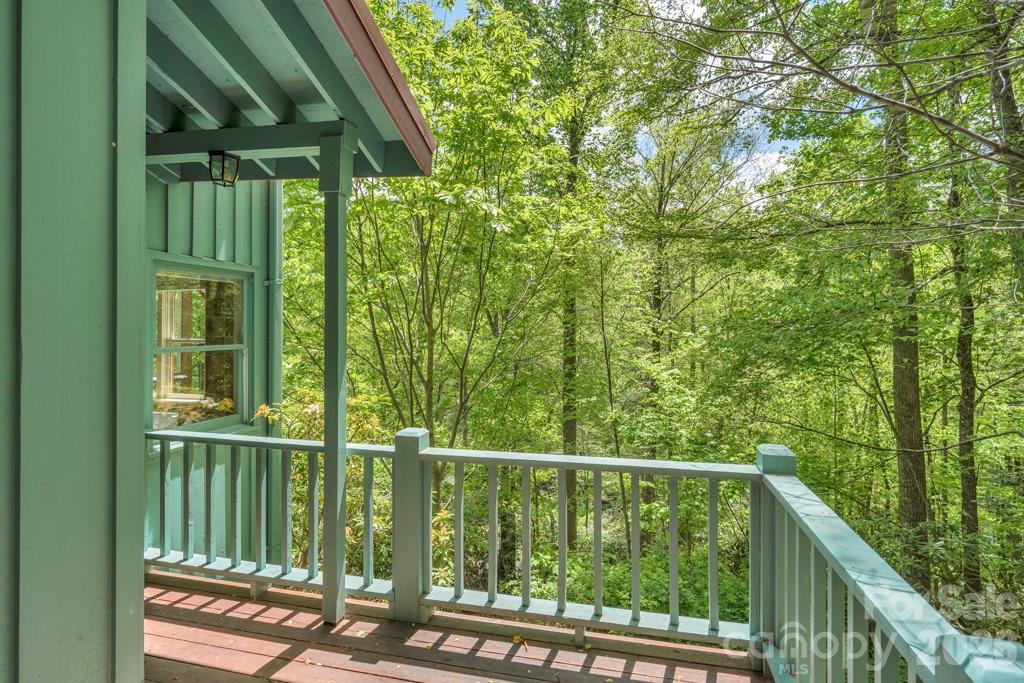 1590 Shulls Mill Road — Boone