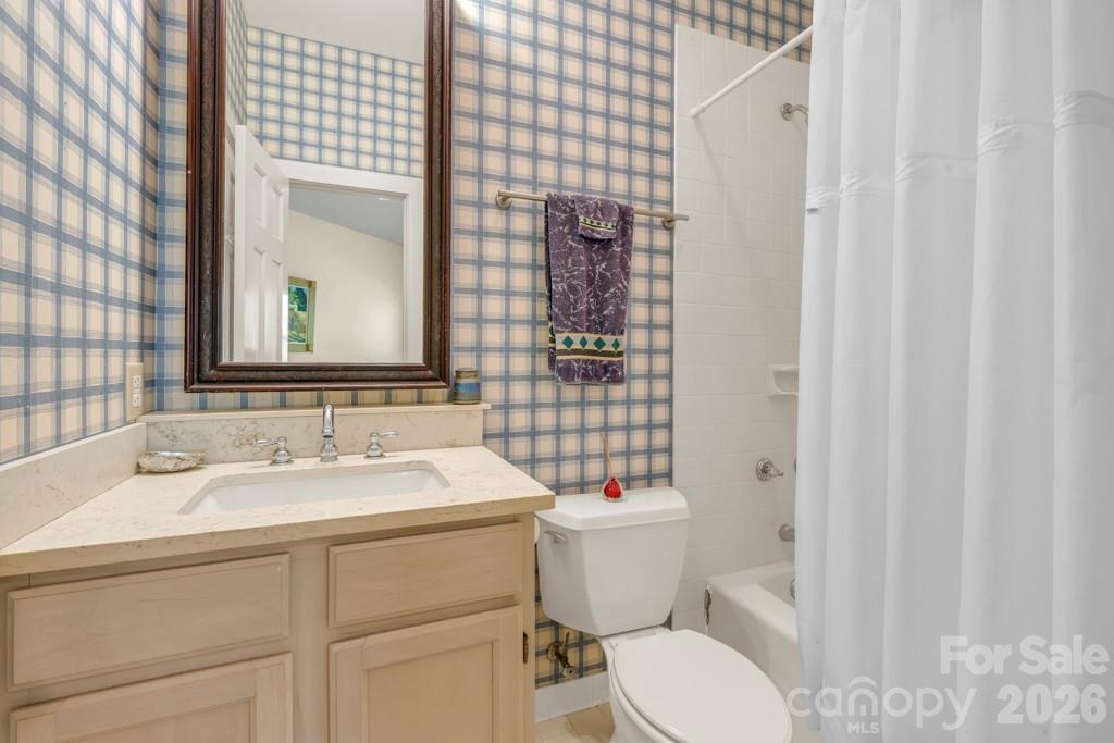 1590 Shulls Mill Road — Boone