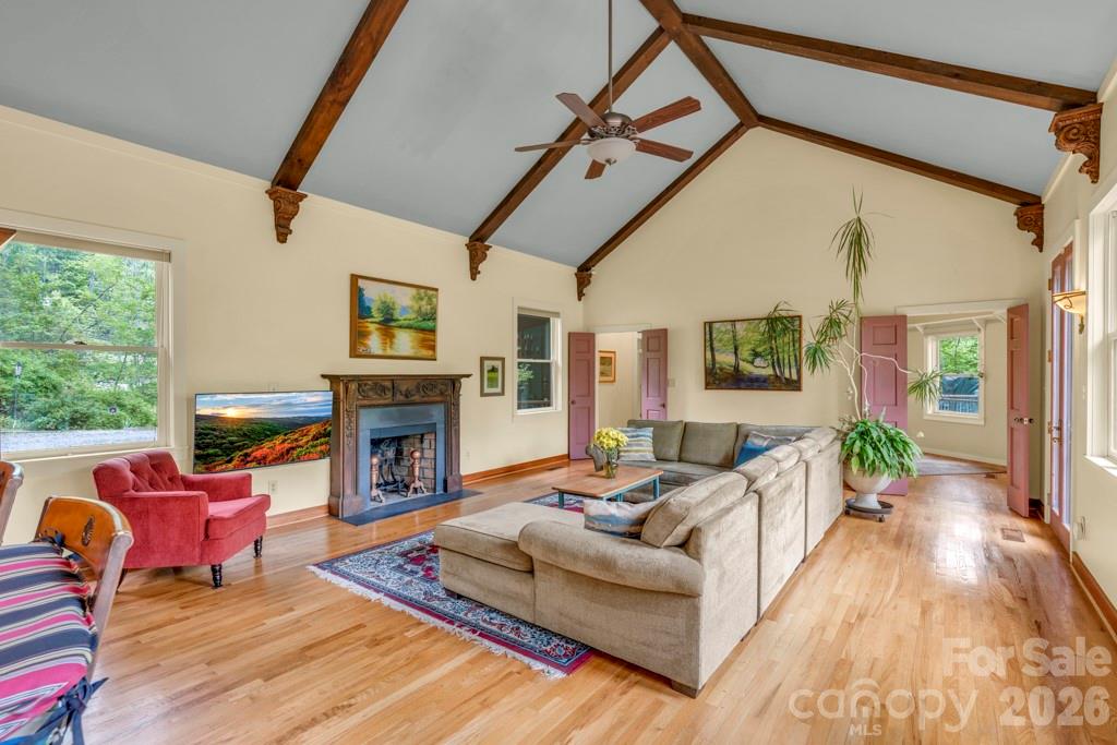 1590 Shulls Mill Road — Boone