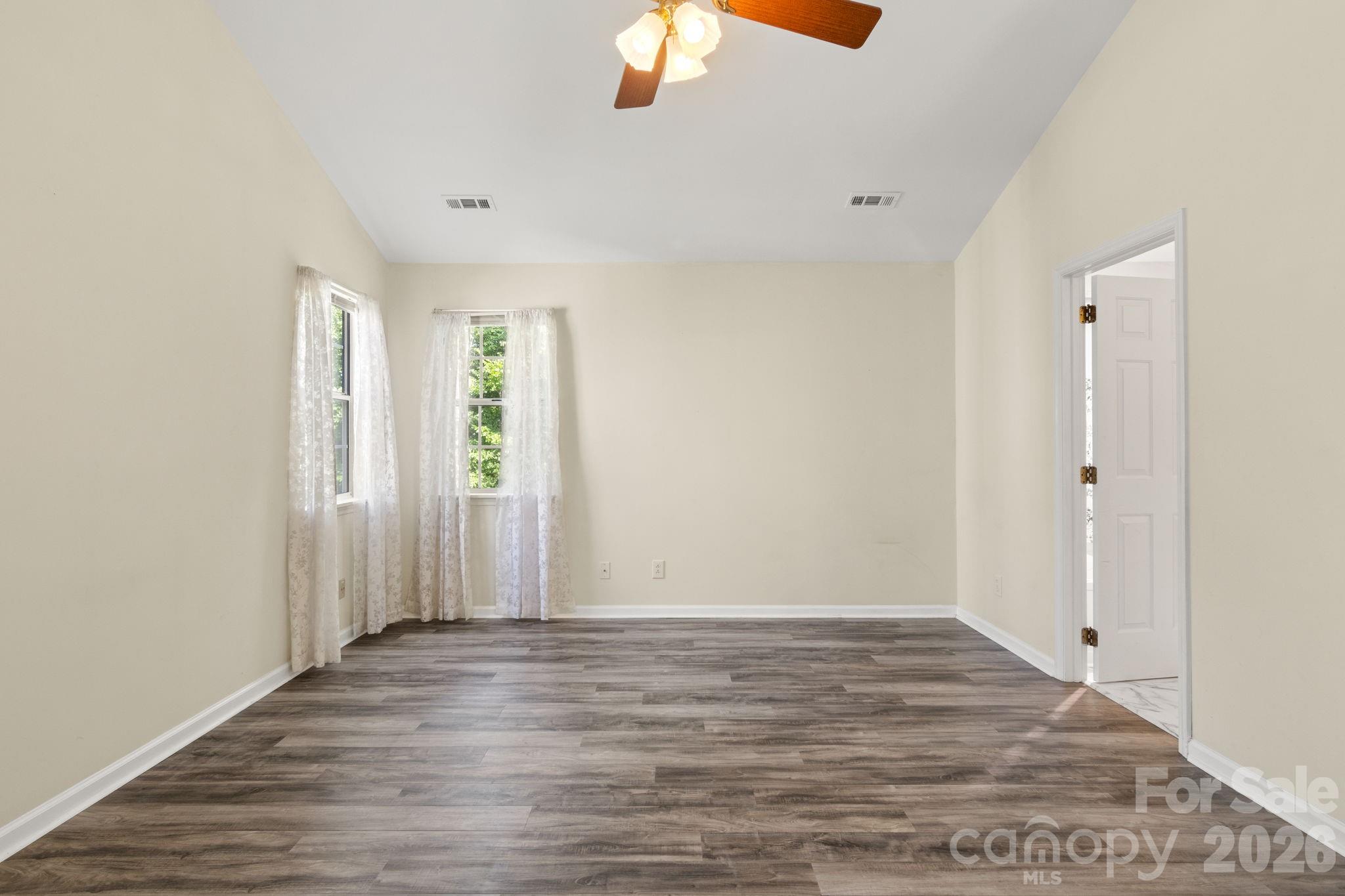 11413 Hunters Landing Drive — Charlotte