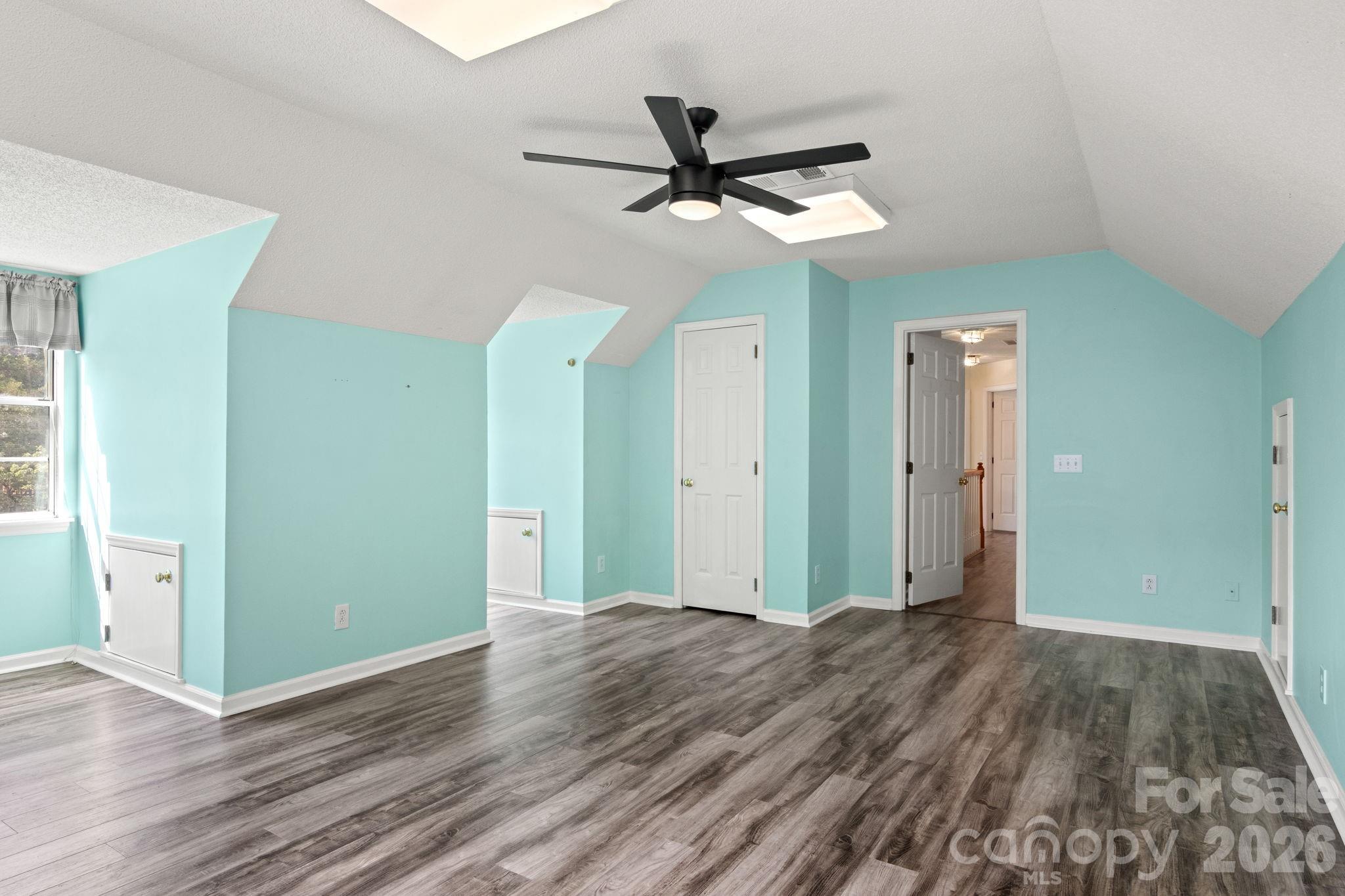 11413 Hunters Landing Drive — Charlotte