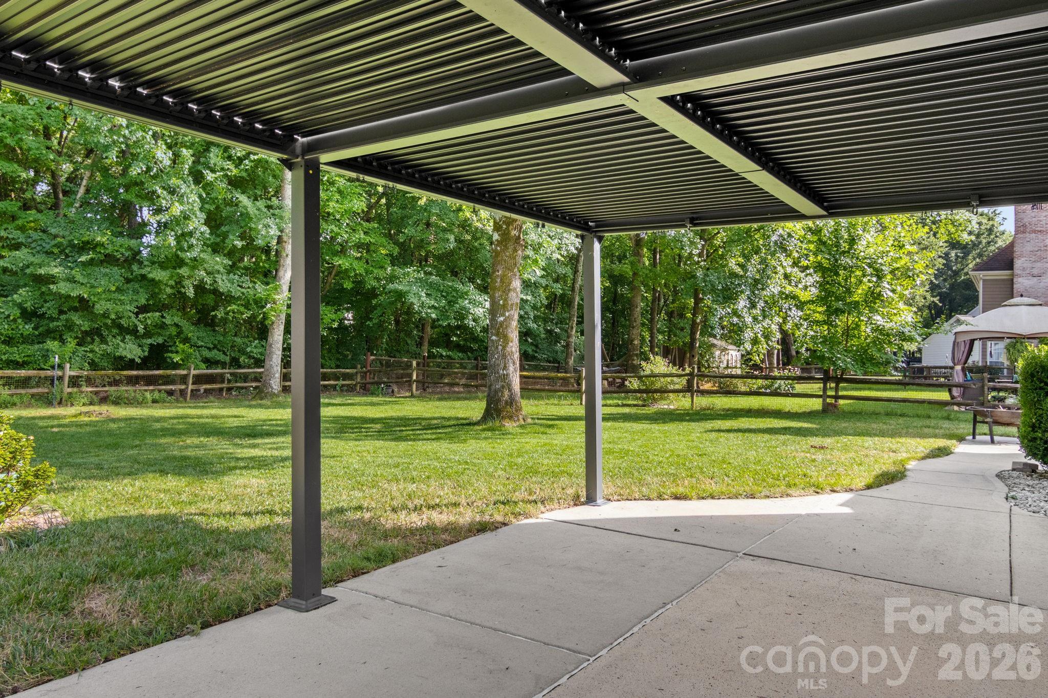 11413 Hunters Landing Drive — Charlotte