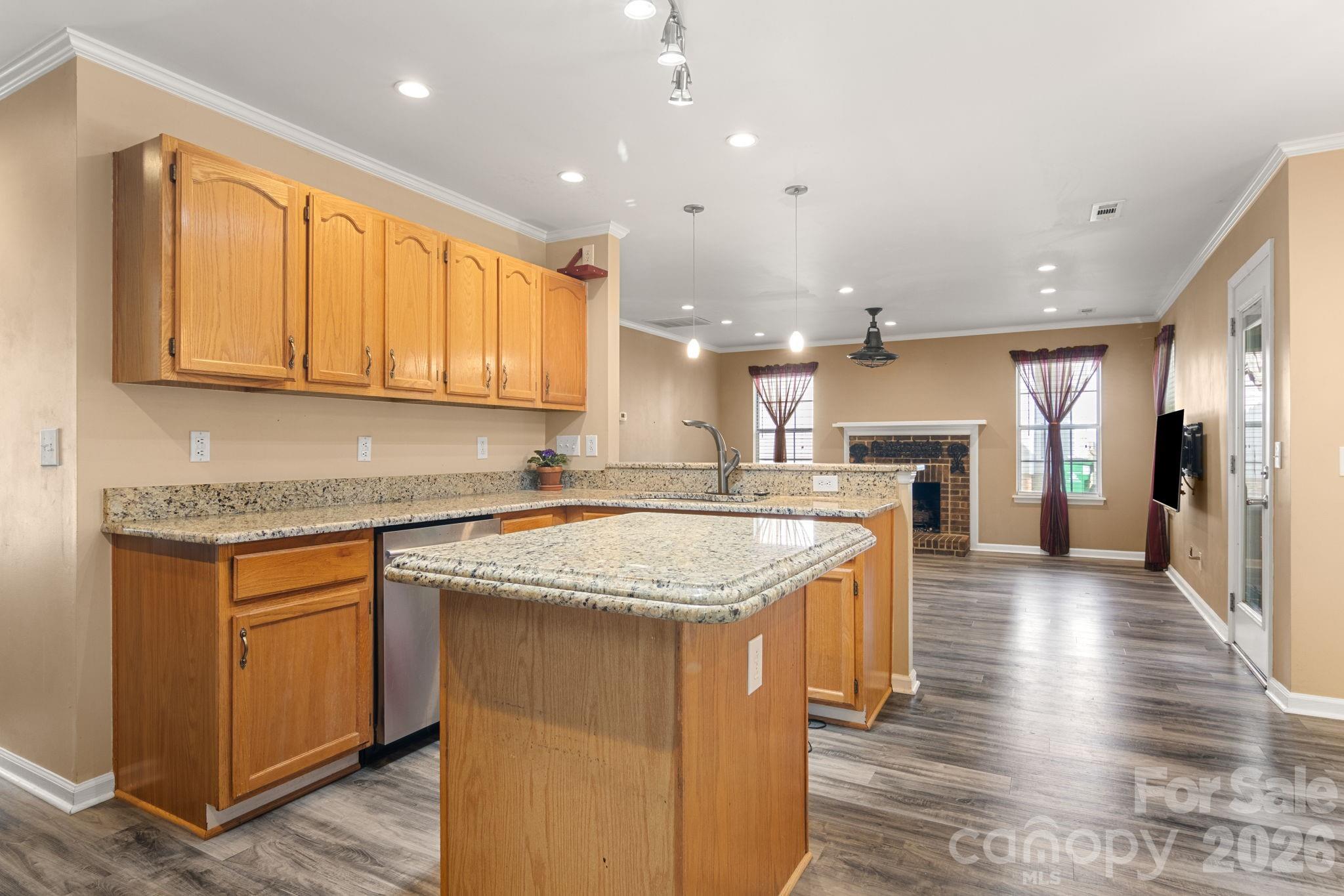 11413 Hunters Landing Drive — Charlotte