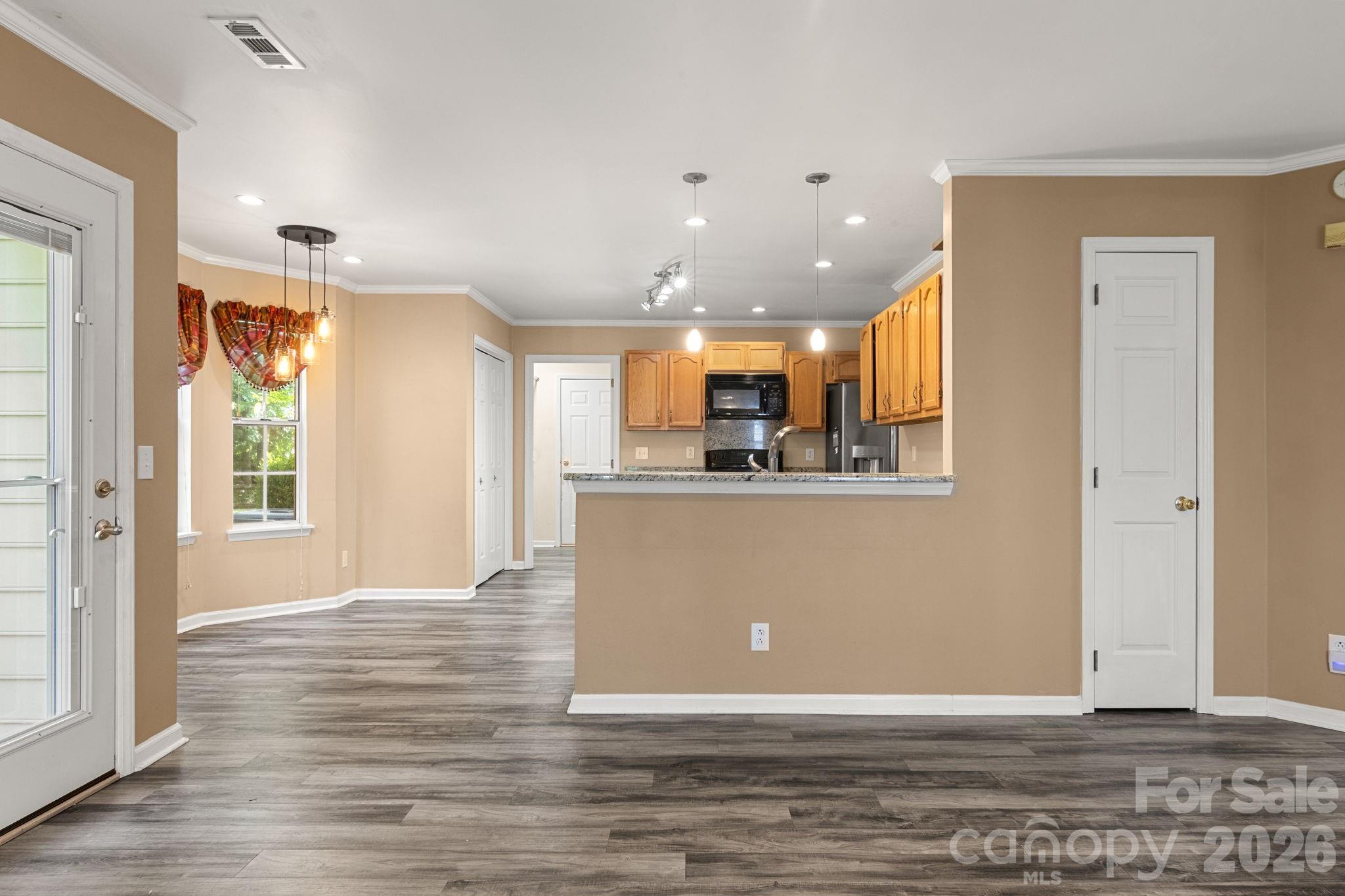 11413 Hunters Landing Drive — Charlotte