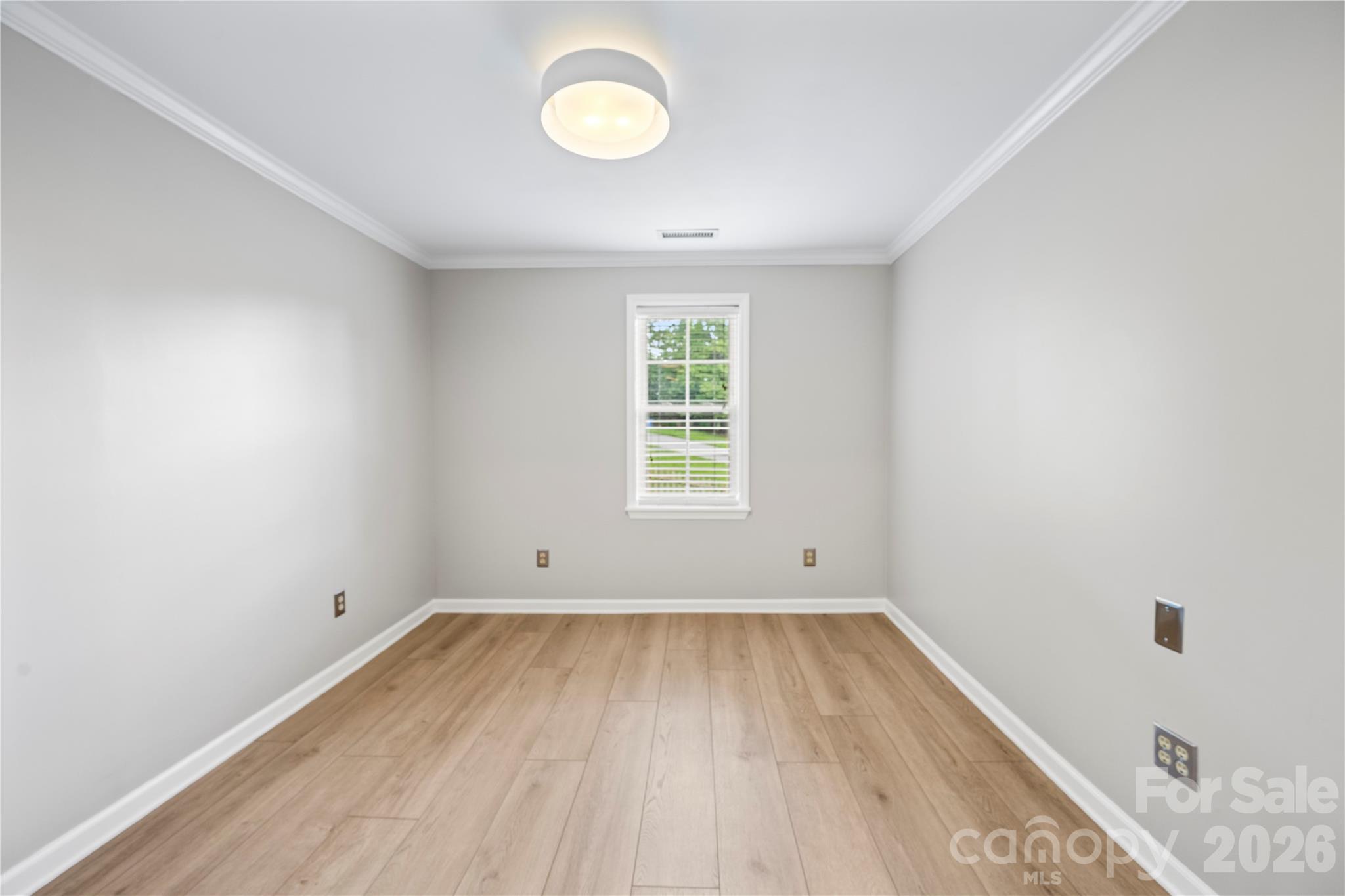 589 Sand Hill Road — Asheville