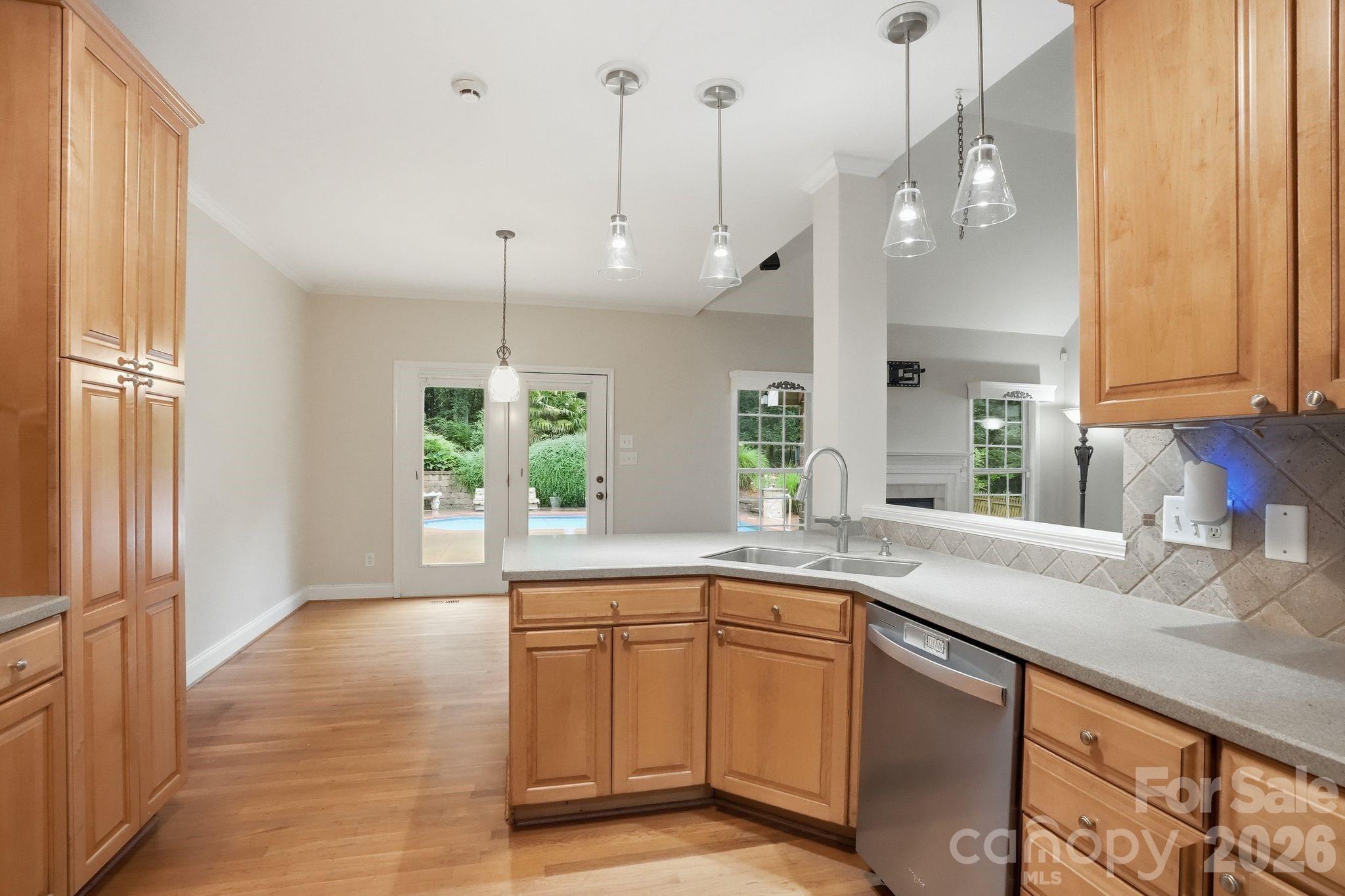 1099 Curve View Road — Lincolnton