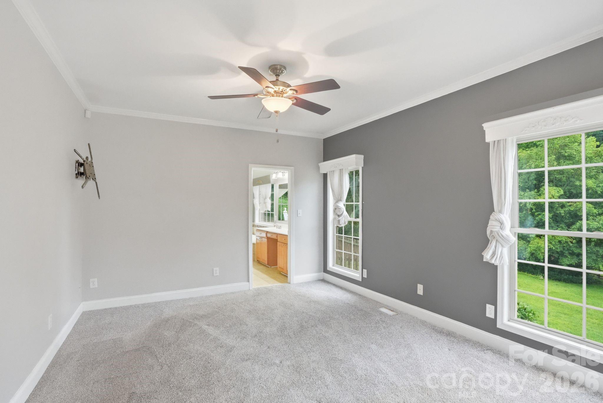 1099 Curve View Road — Lincolnton