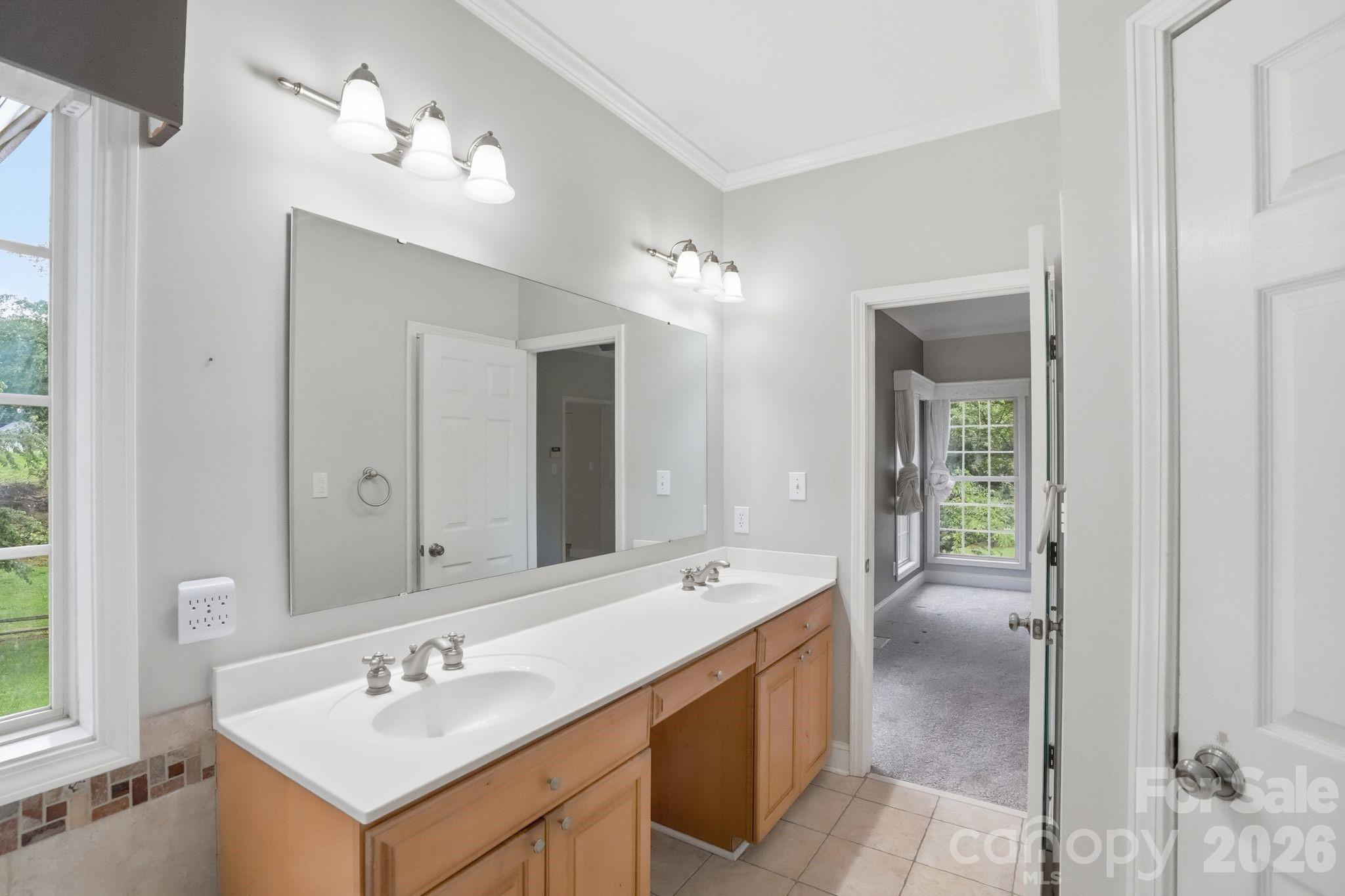 1099 Curve View Road — Lincolnton