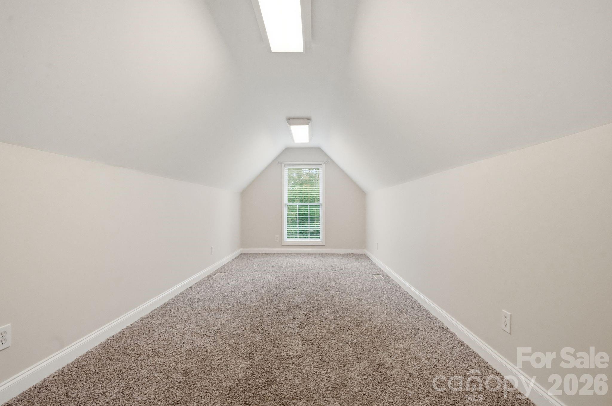 1099 Curve View Road — Lincolnton