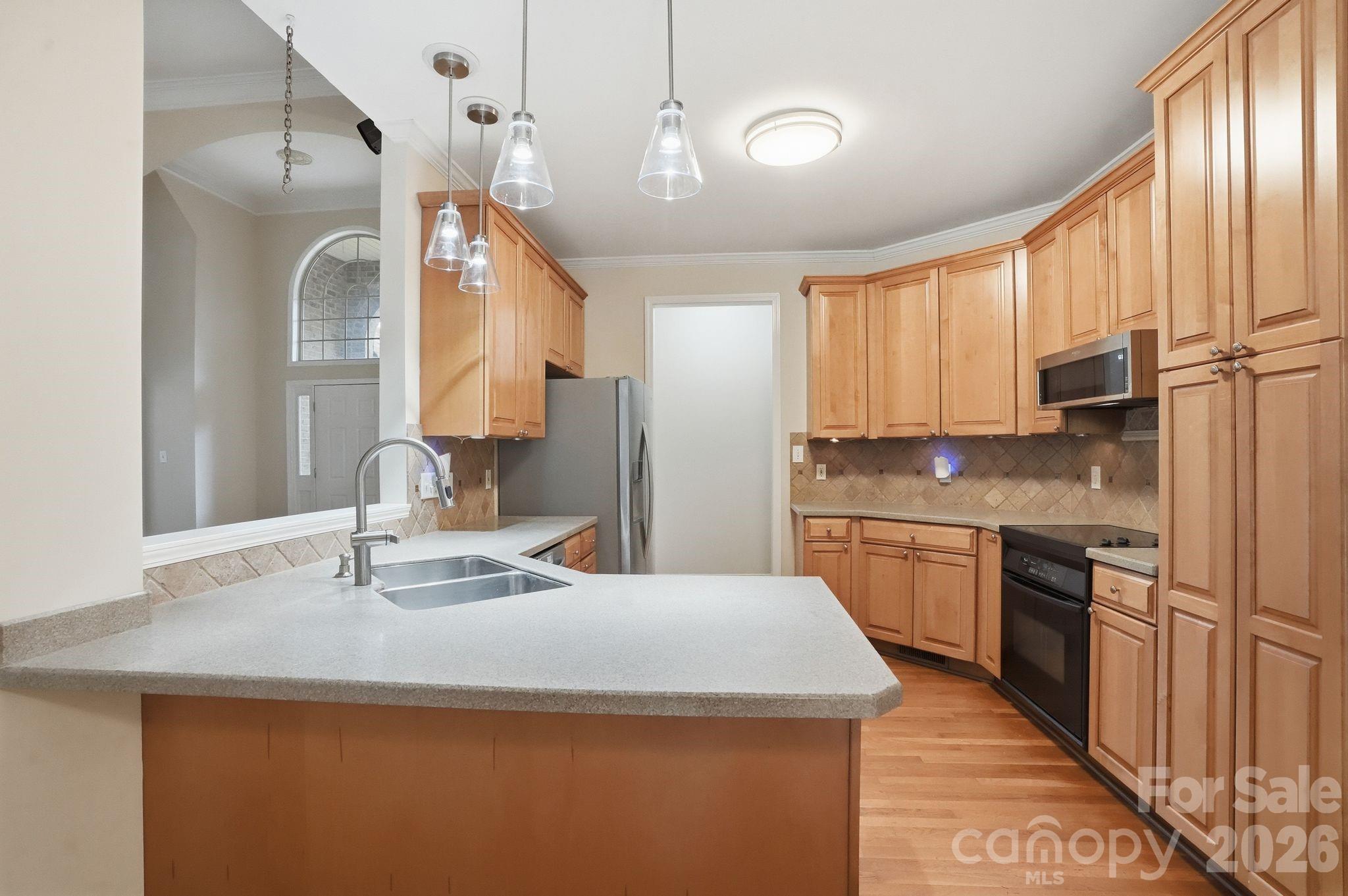 1099 Curve View Road — Lincolnton