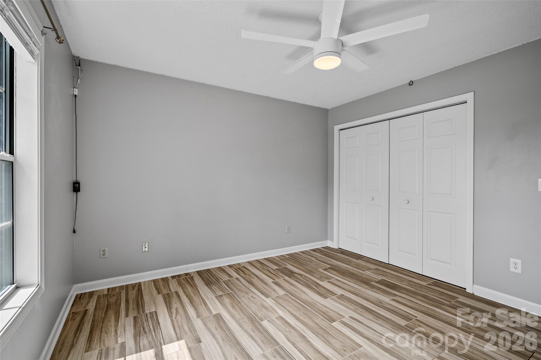 2 Manakiki Court — Etowah