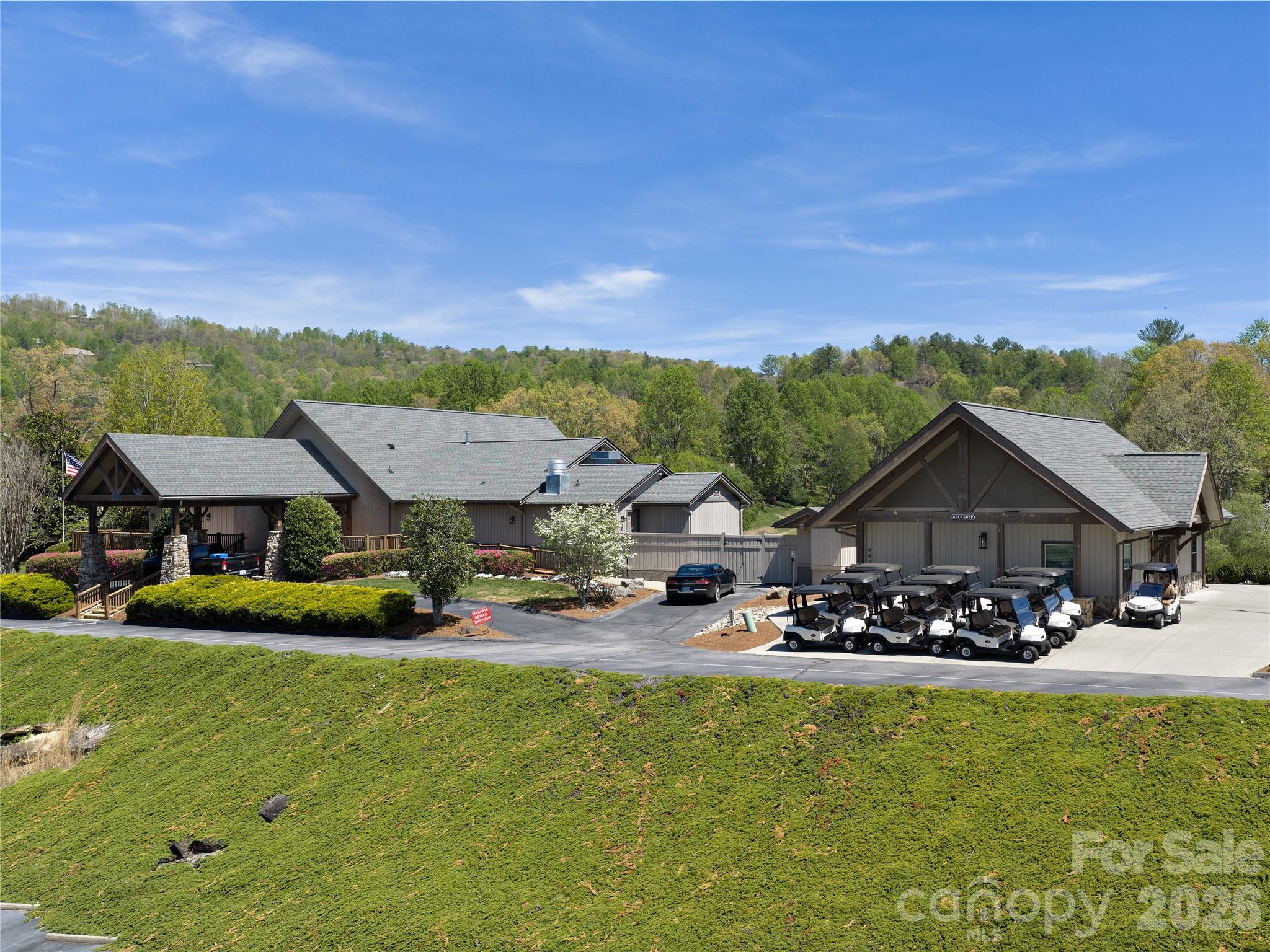 63 Whistlewood Lane — Hendersonville