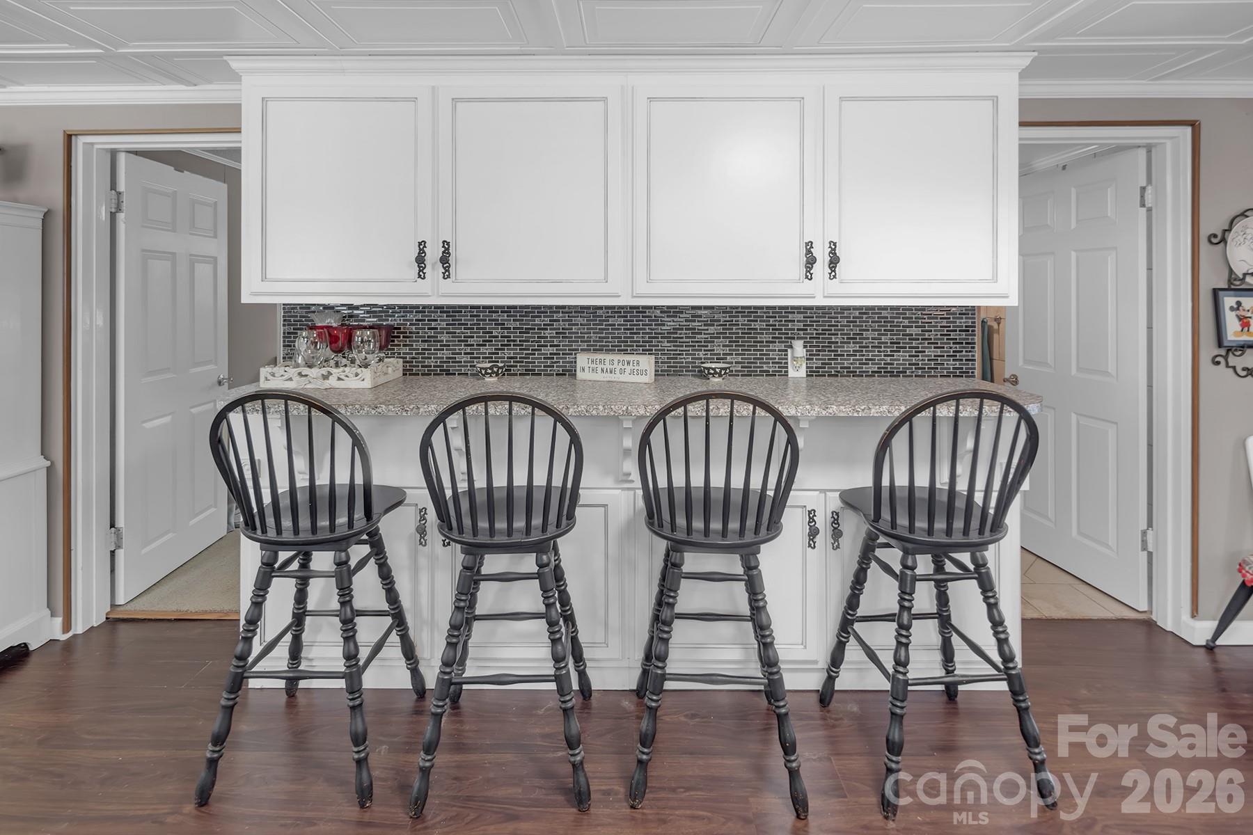 46842 Beach Road — New London