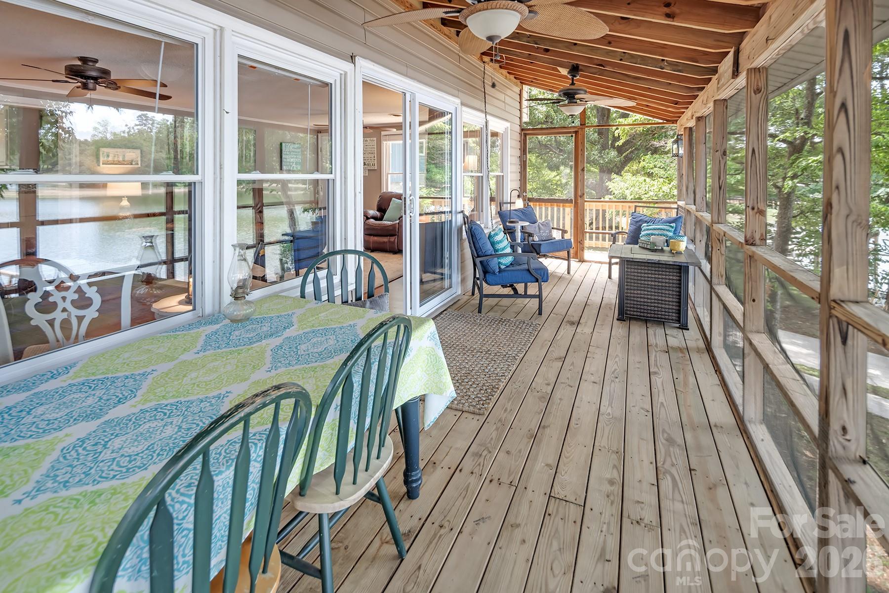 46842 Beach Road — New London