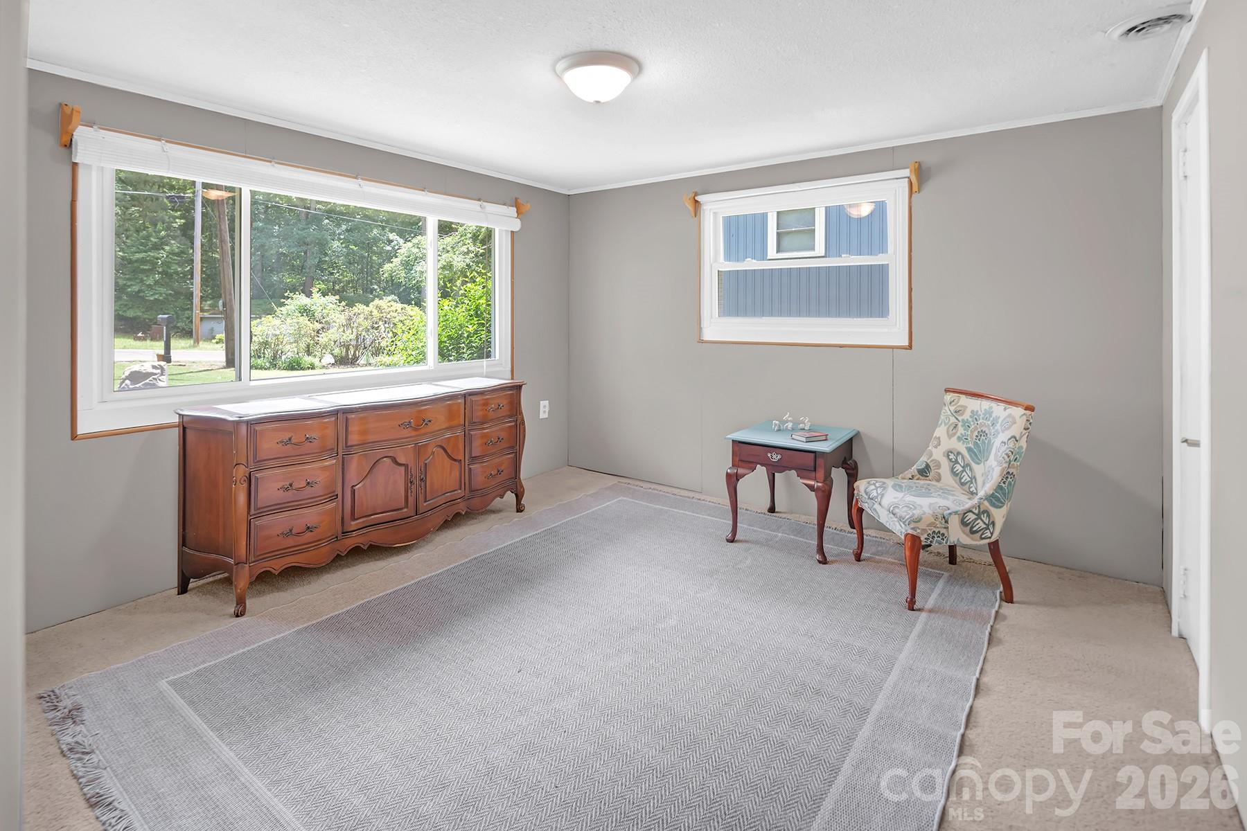 46842 Beach Road — New London