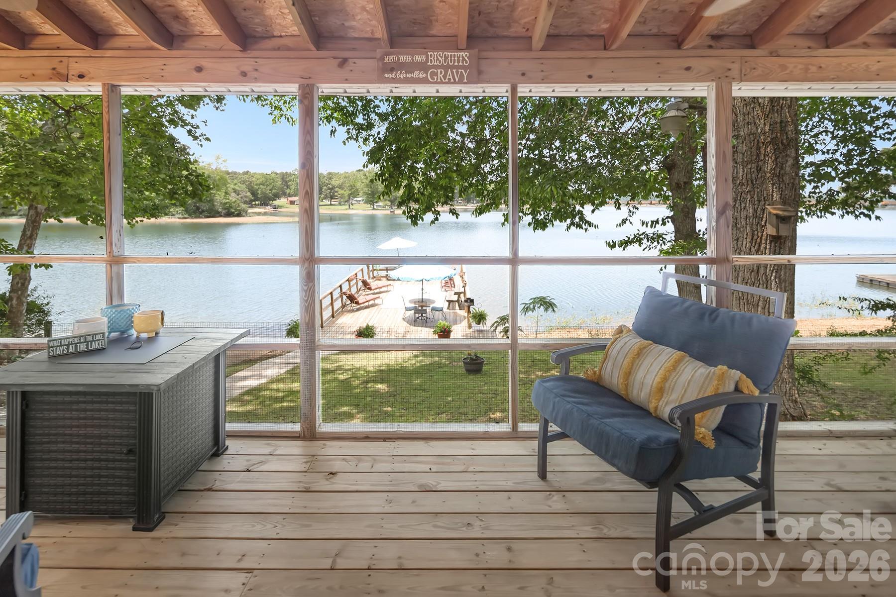 46842 Beach Road — New London