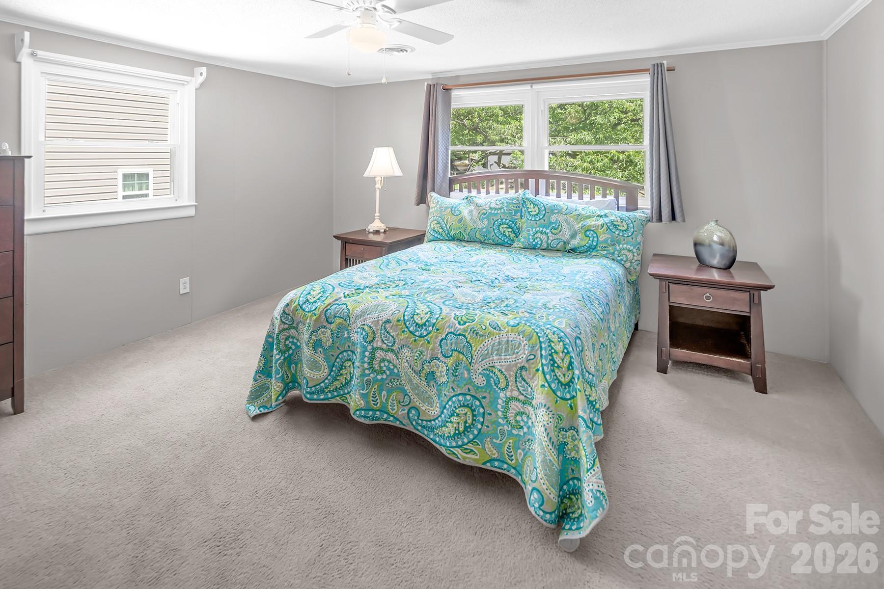 46842 Beach Road — New London