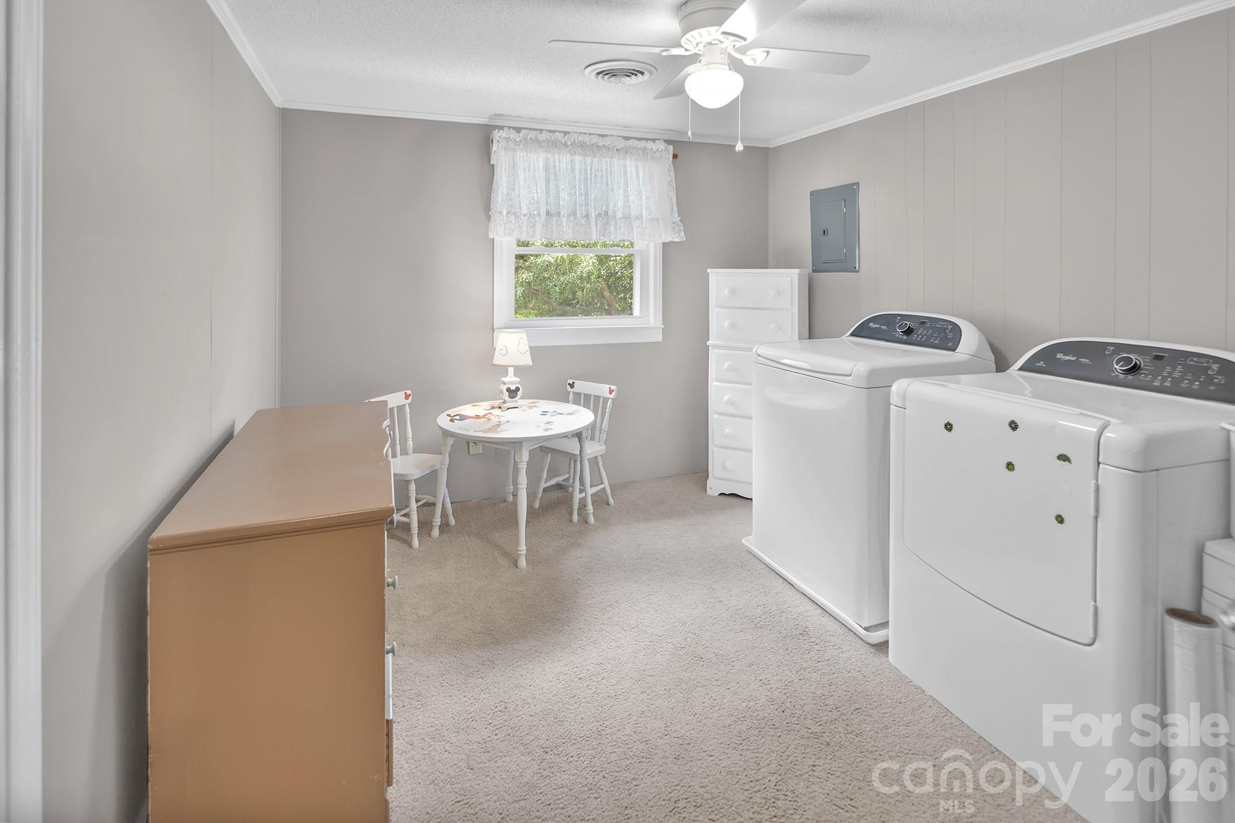 46842 Beach Road — New London