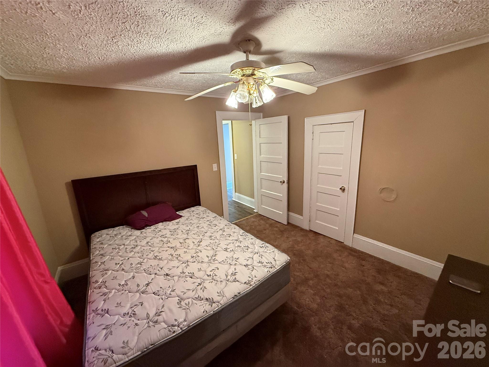 122 E Hargrave Street — Wadesboro