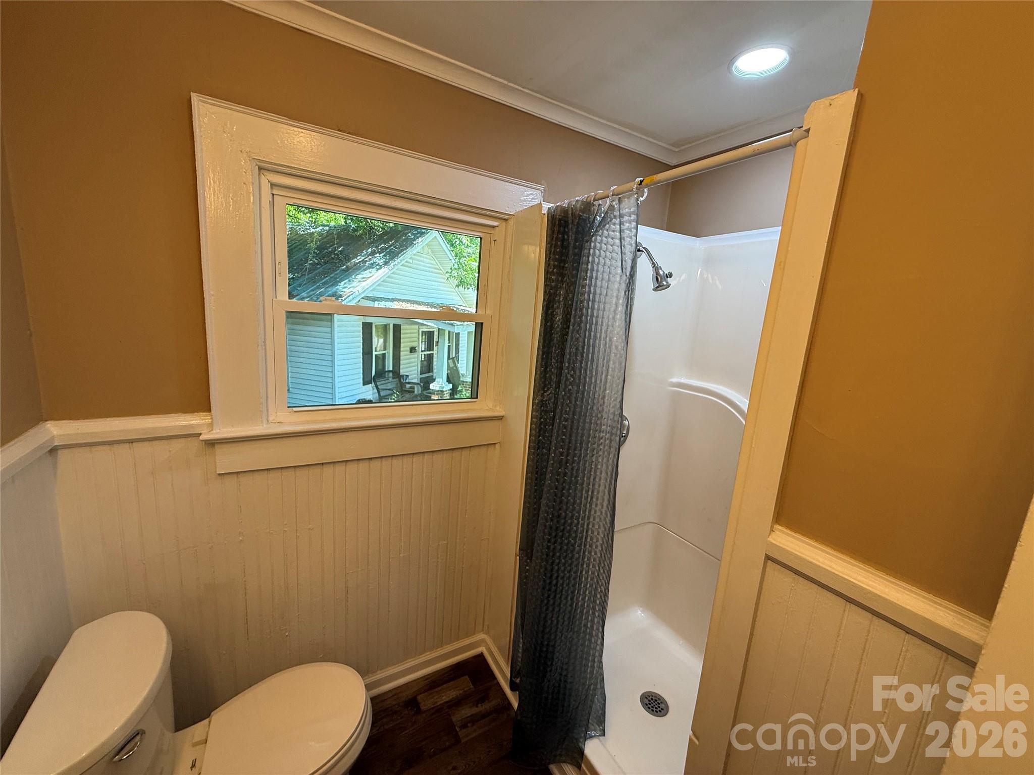 122 E Hargrave Street — Wadesboro