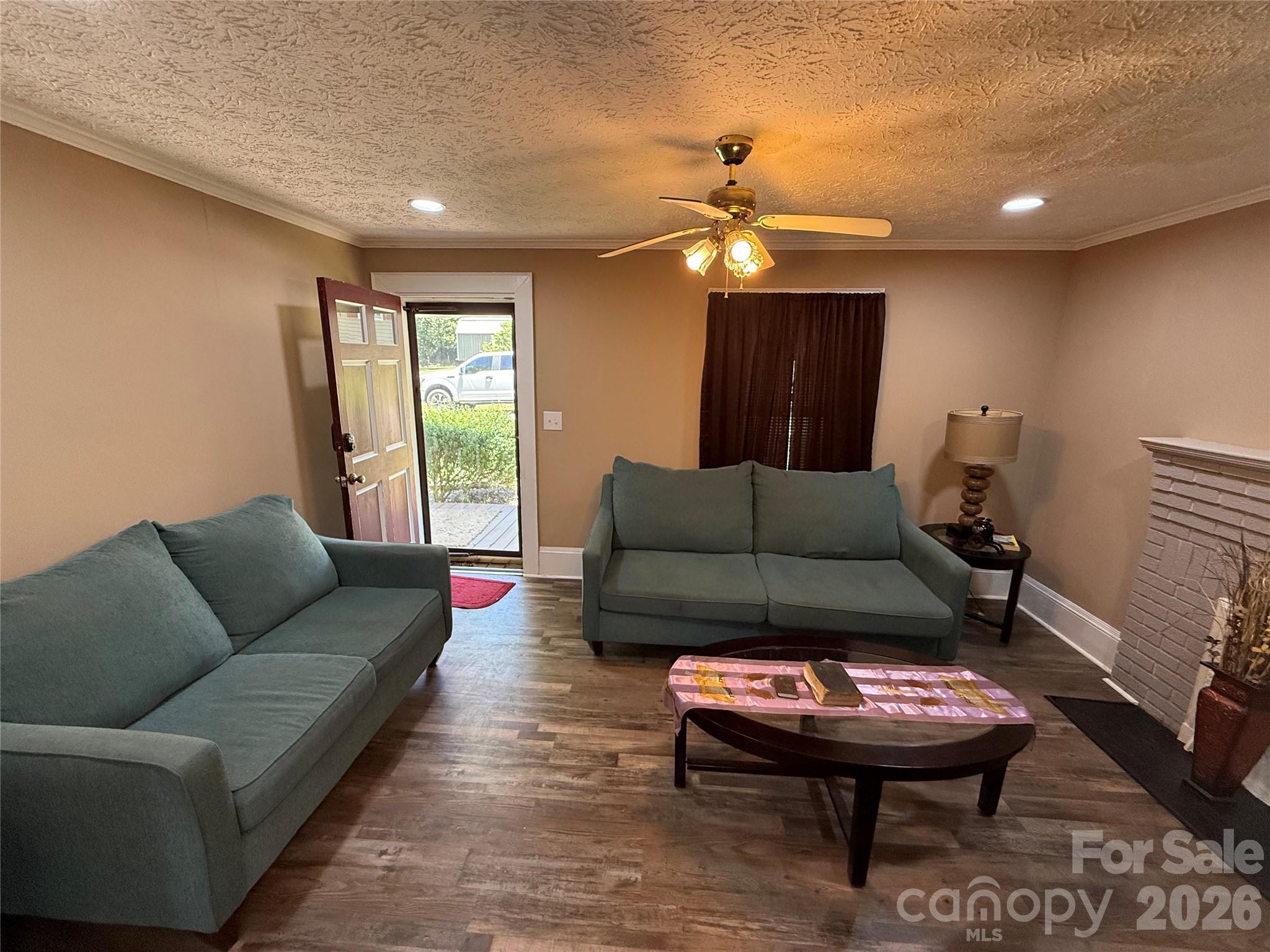 122 E Hargrave Street — Wadesboro