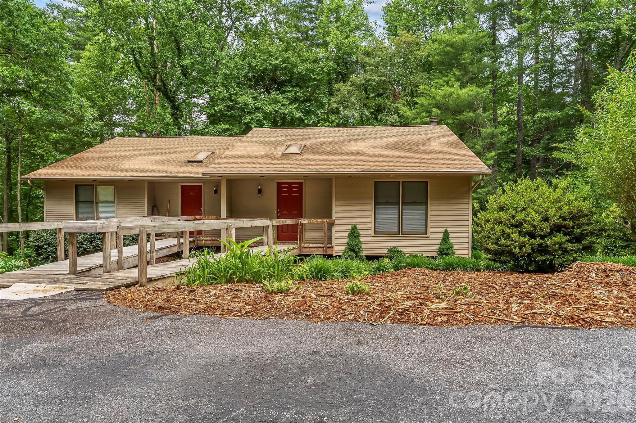 110 Wesley Drive — Morganton