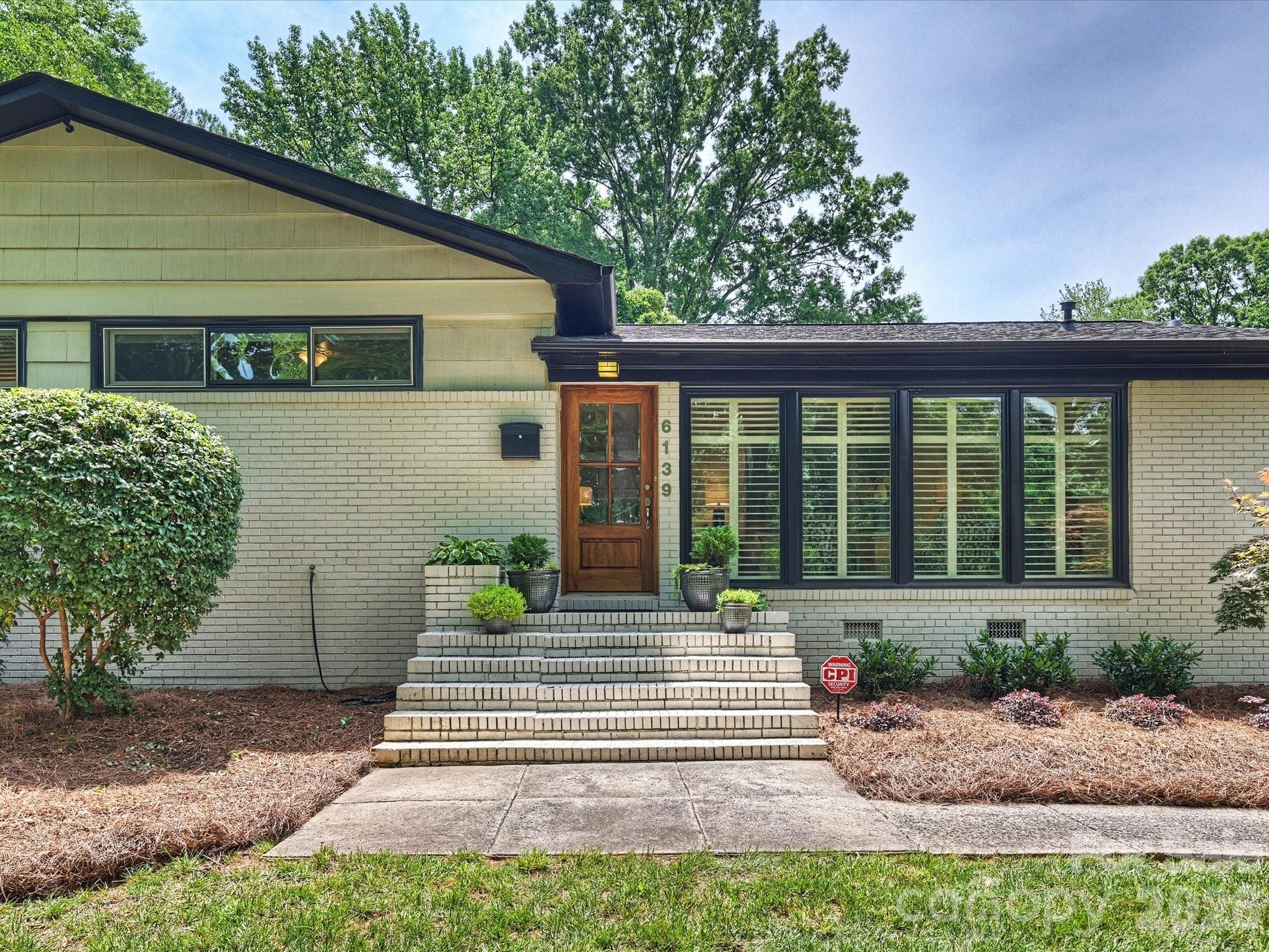 6139 Candlewood Drive — Charlotte