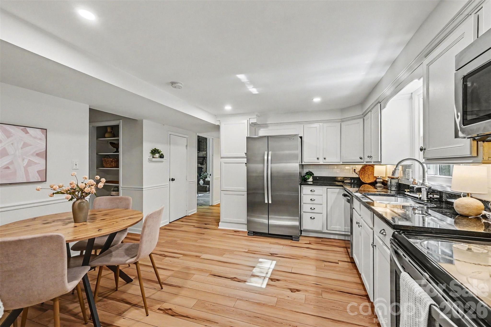 9322 New Towne Drive — Matthews